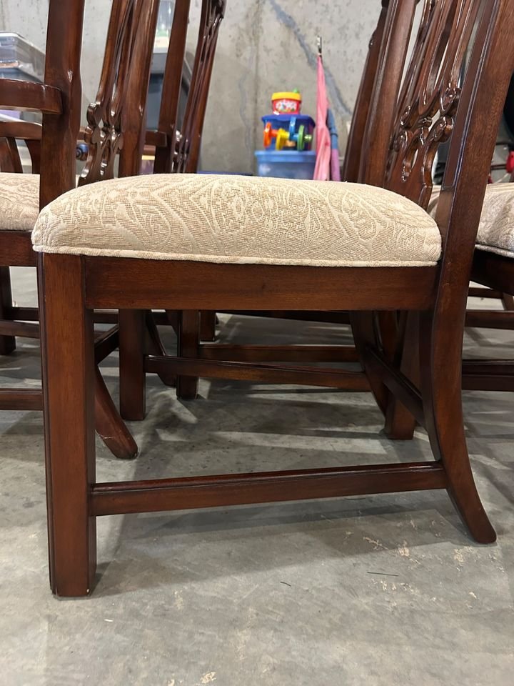 chairs 8.jpeg