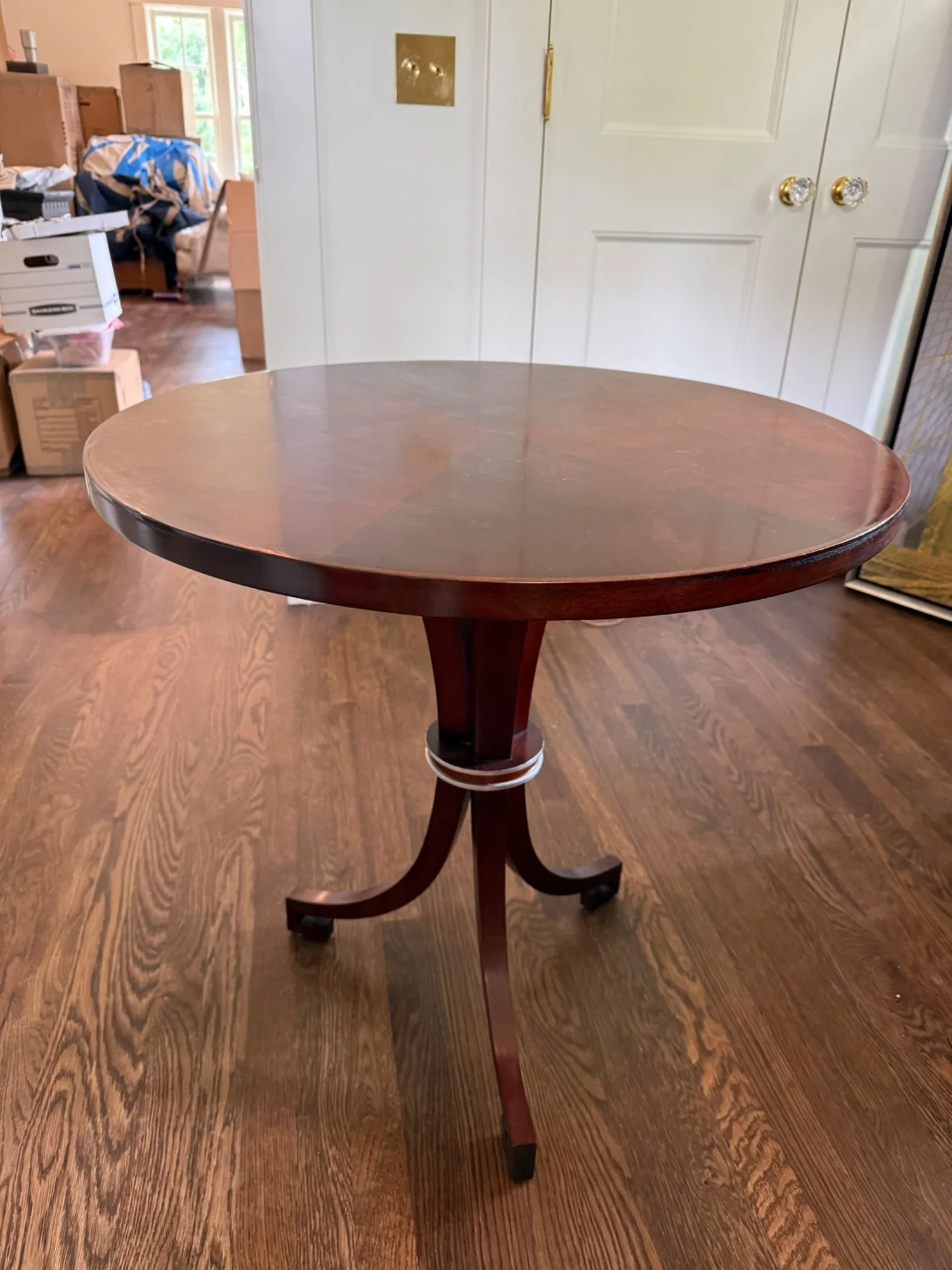 Vintage Pedestal Table - NASHVILLE