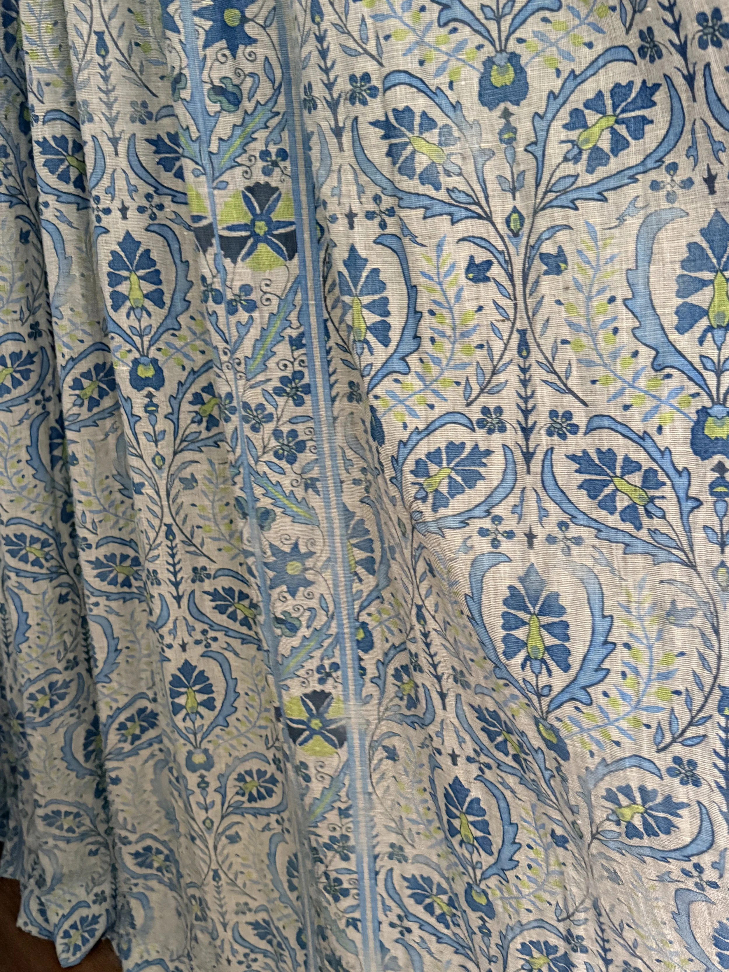 Pair of Extra Wide Le Gracieux Panels