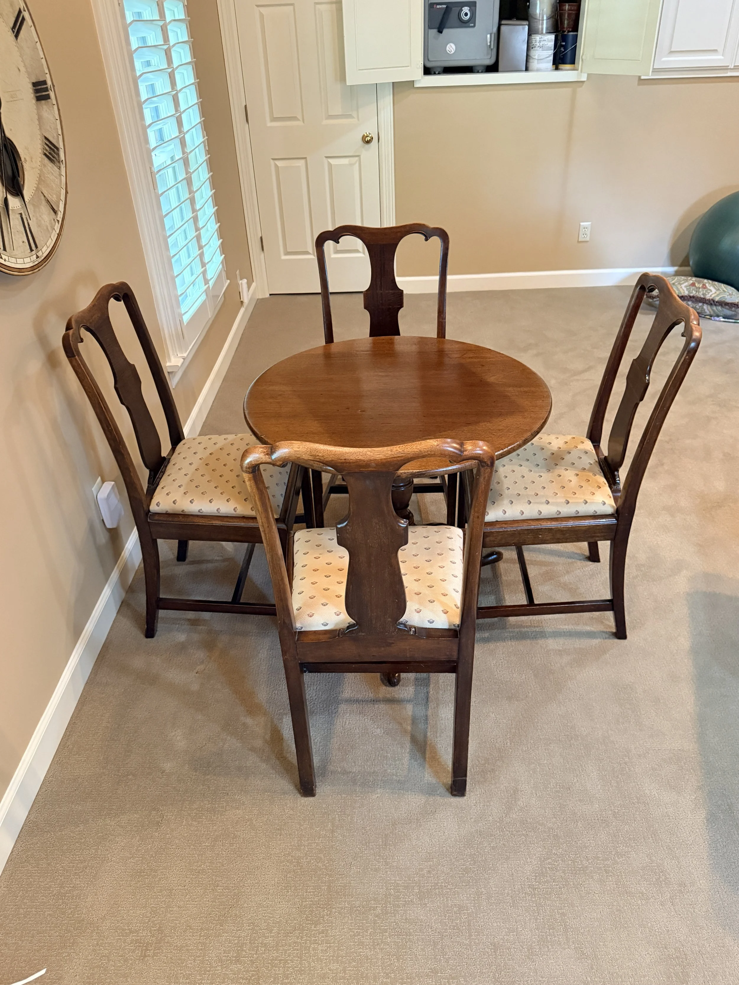 Antique Game Table with 4 Chairs - NASHVILLE