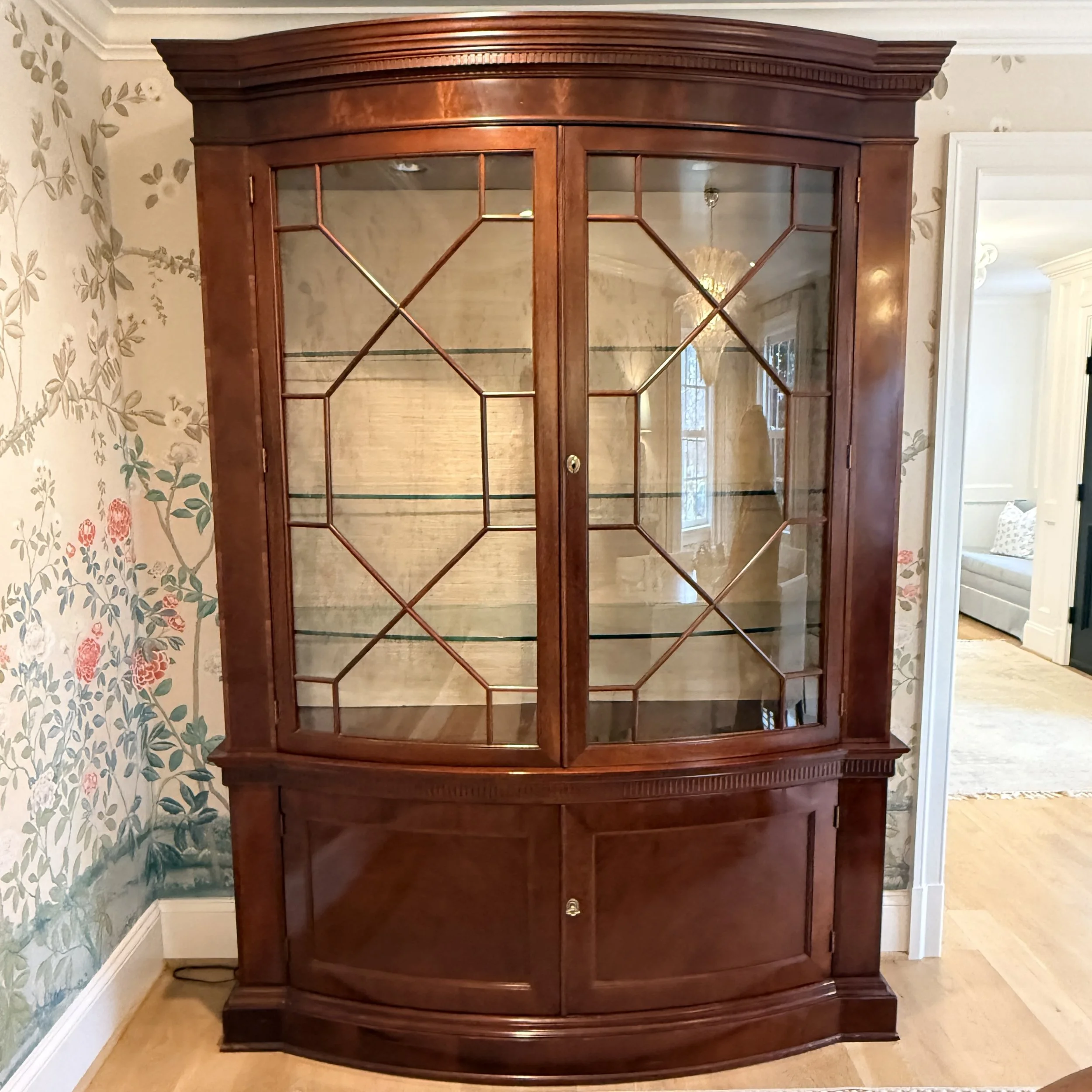 Baker Furniture Bow Front Georgian China Cabinet