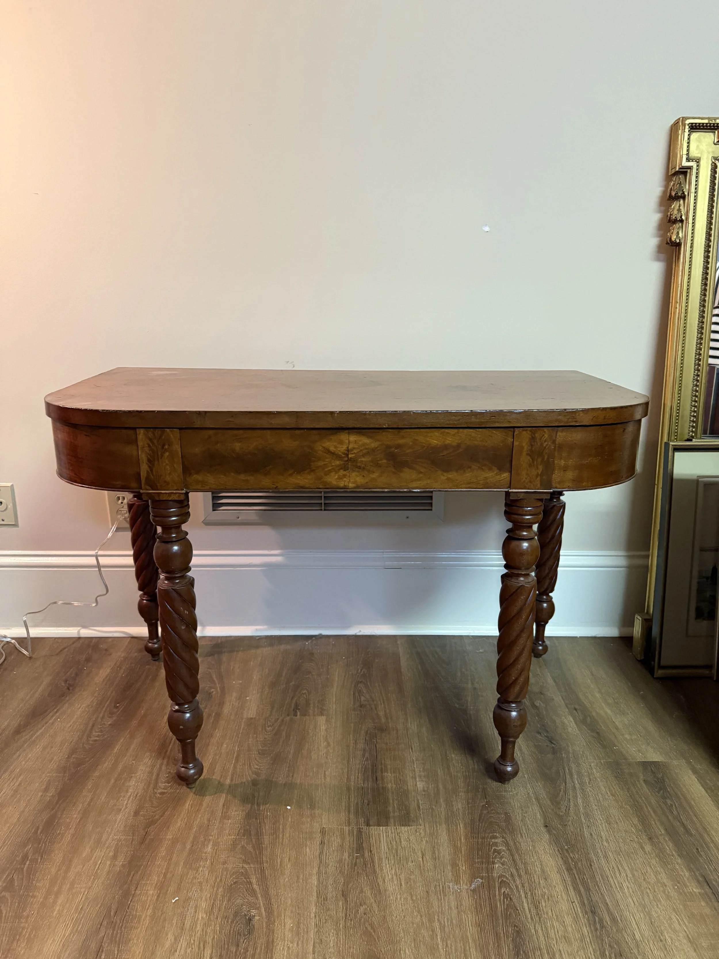 Curved Front Console Table with Turned Legs - NASHVILLE