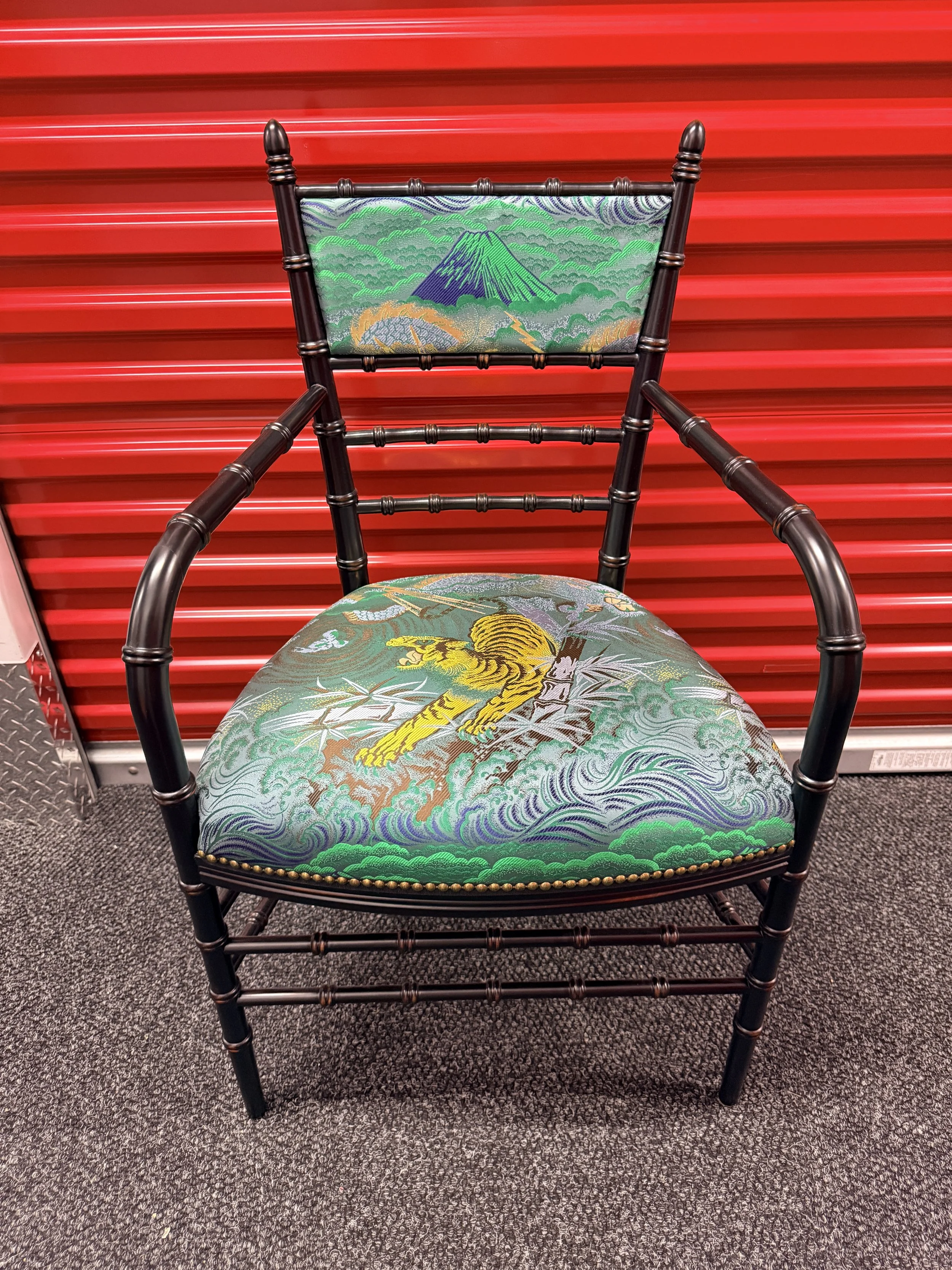 Gucci Chiavari Chair