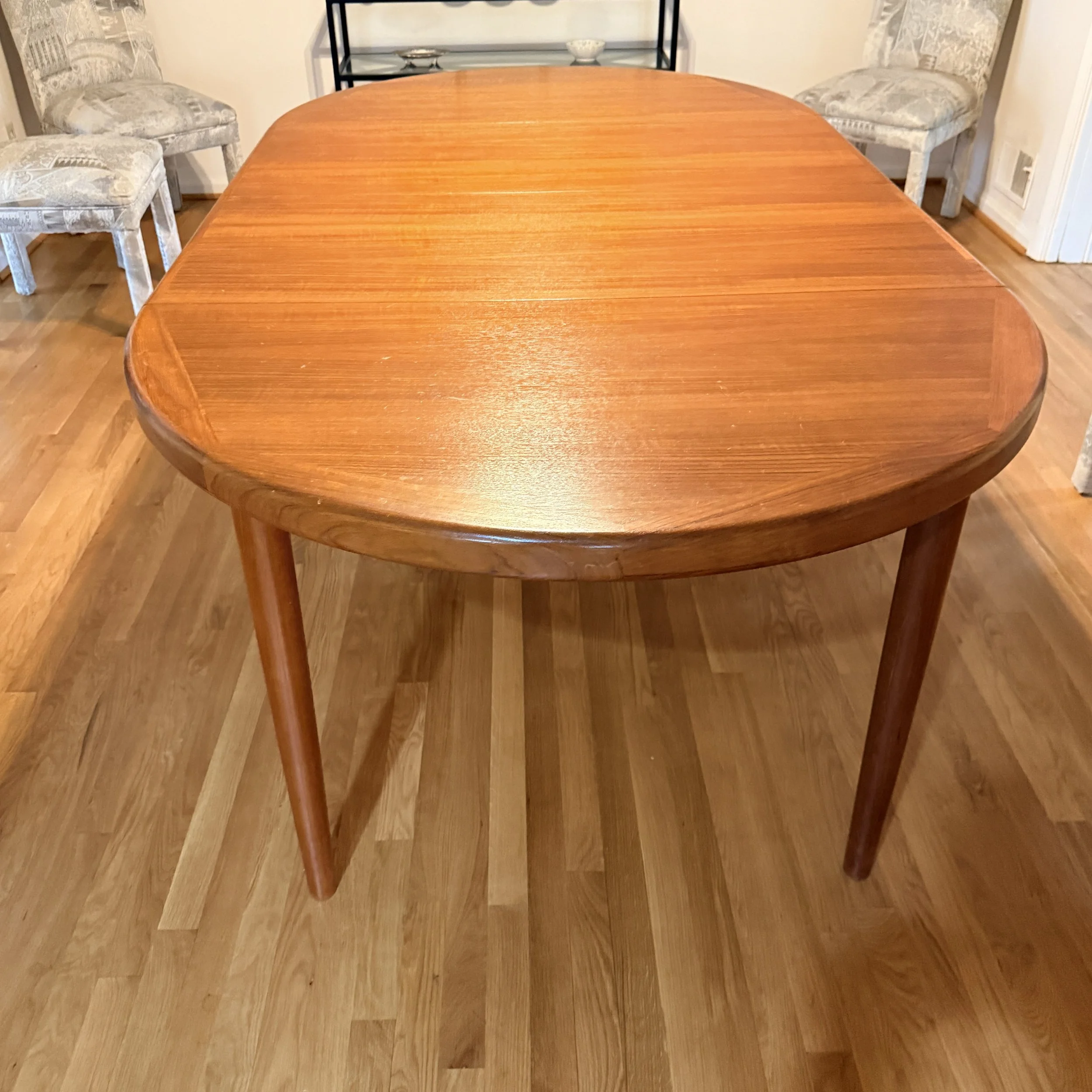 Vejle Stole & Mobelfabrik Round to Oval MCM Dining Table