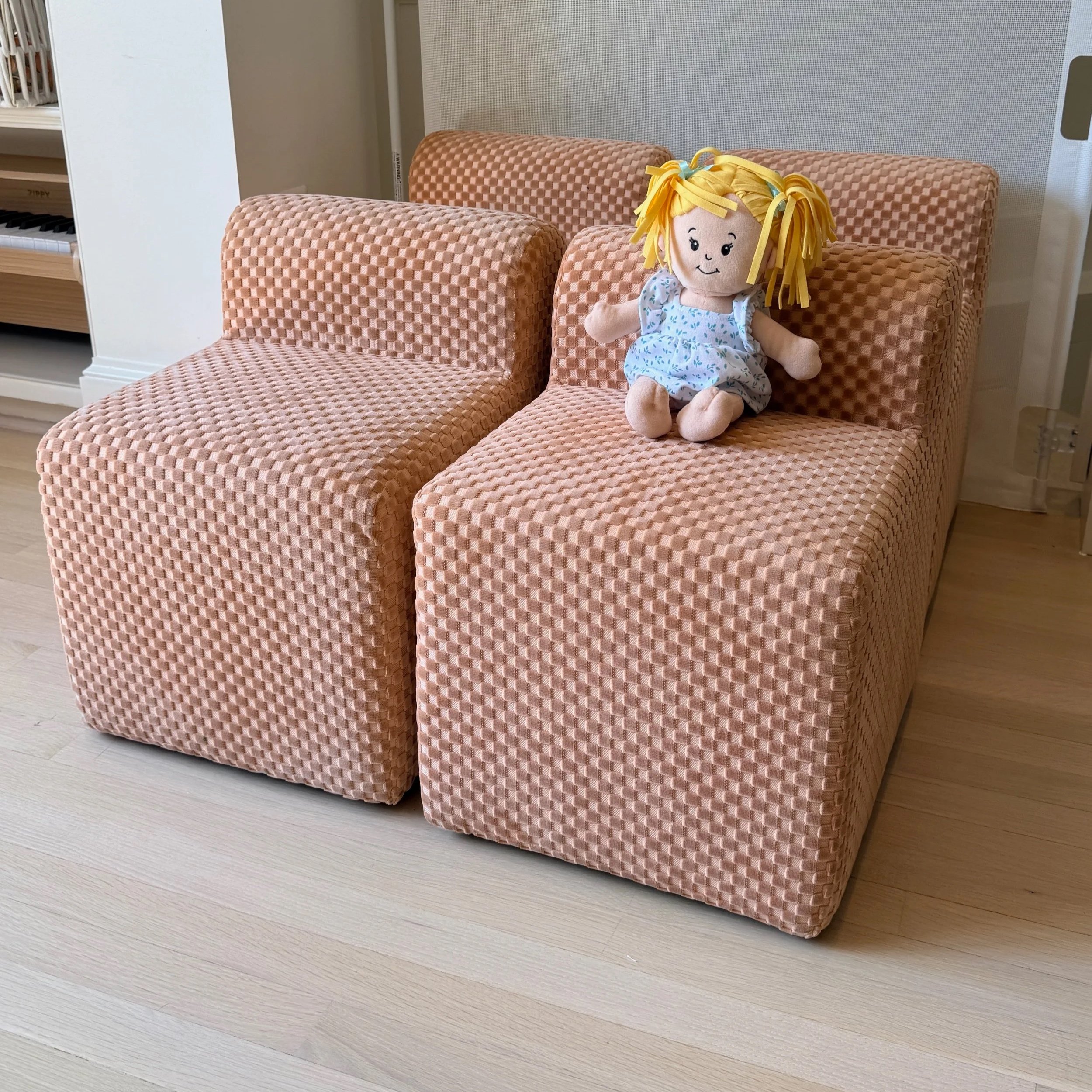 Set of 4 Crate & Barrel Children’s Wellie Terracotta Pink Slipper Kids Chair