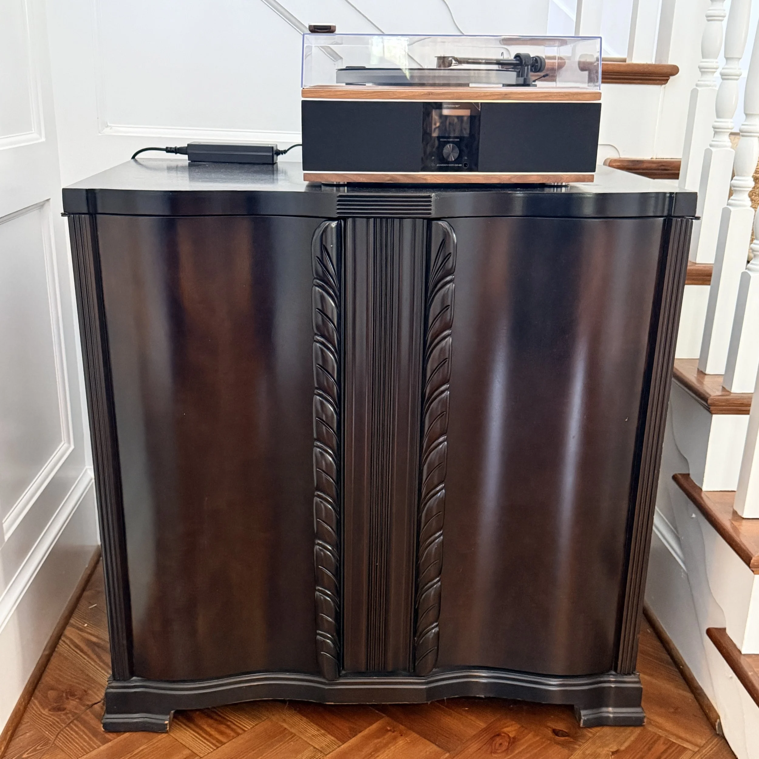 Vintage Art Deco Cabinet
