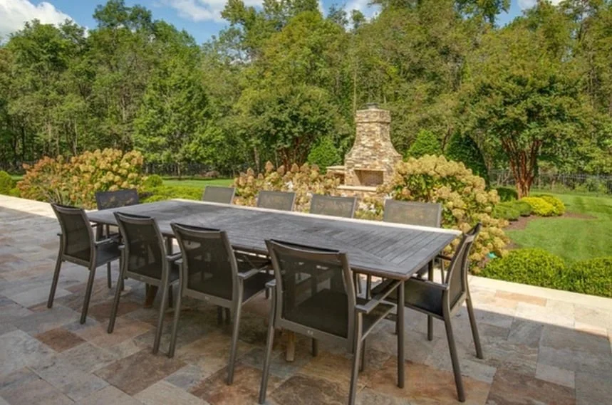 upton outdoor dining 3 .jpeg