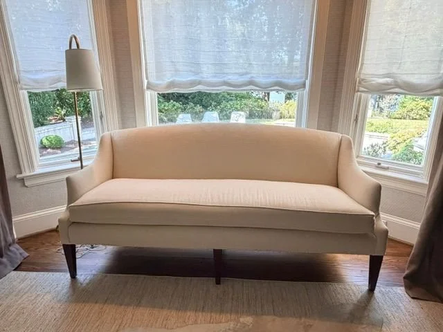 polly settee.jpeg