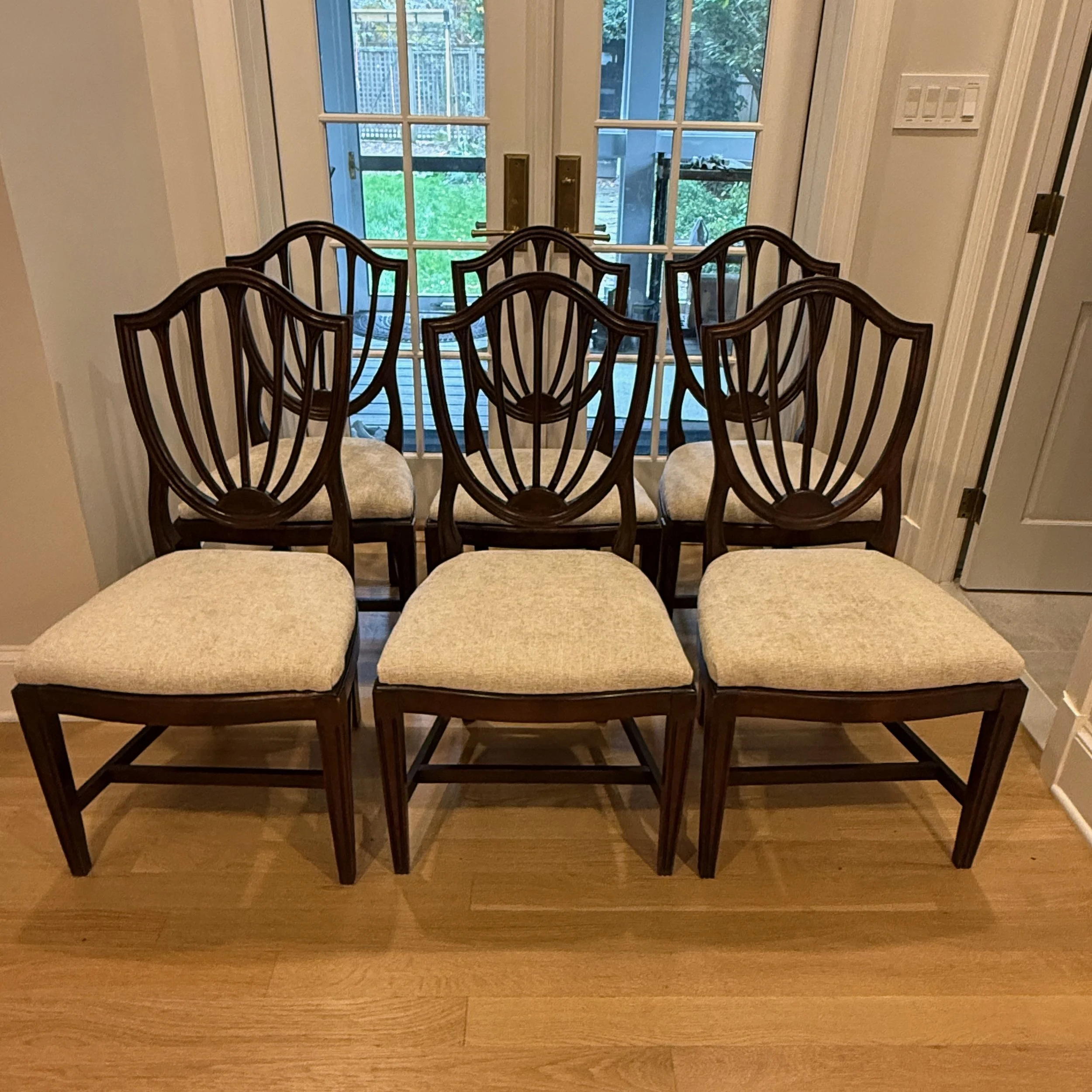Set of 6 Ethan Allen Hepplewhite Shieldback Chairs
