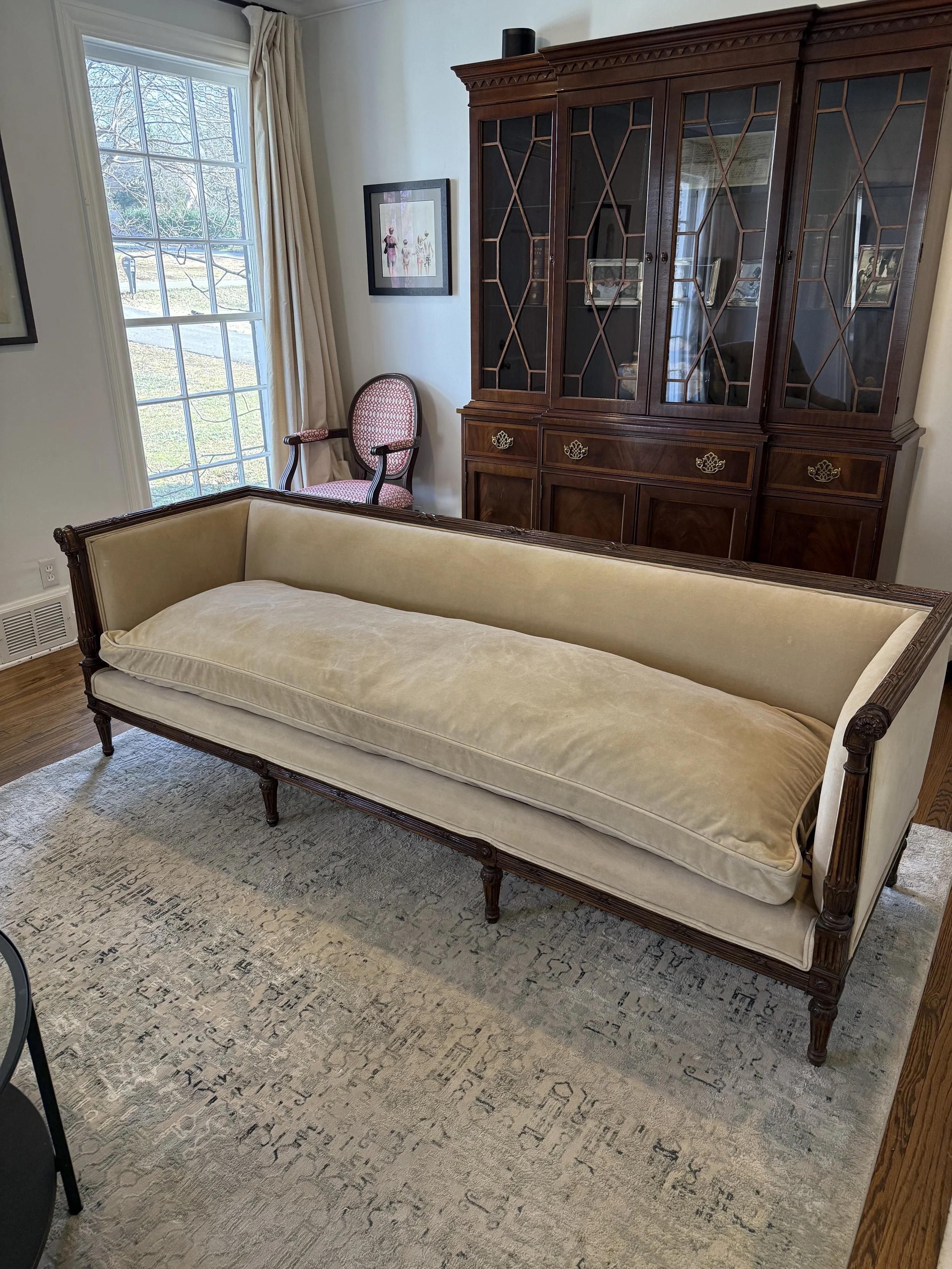 Vintage Louis XVI Style Sofa - NASHVILLE