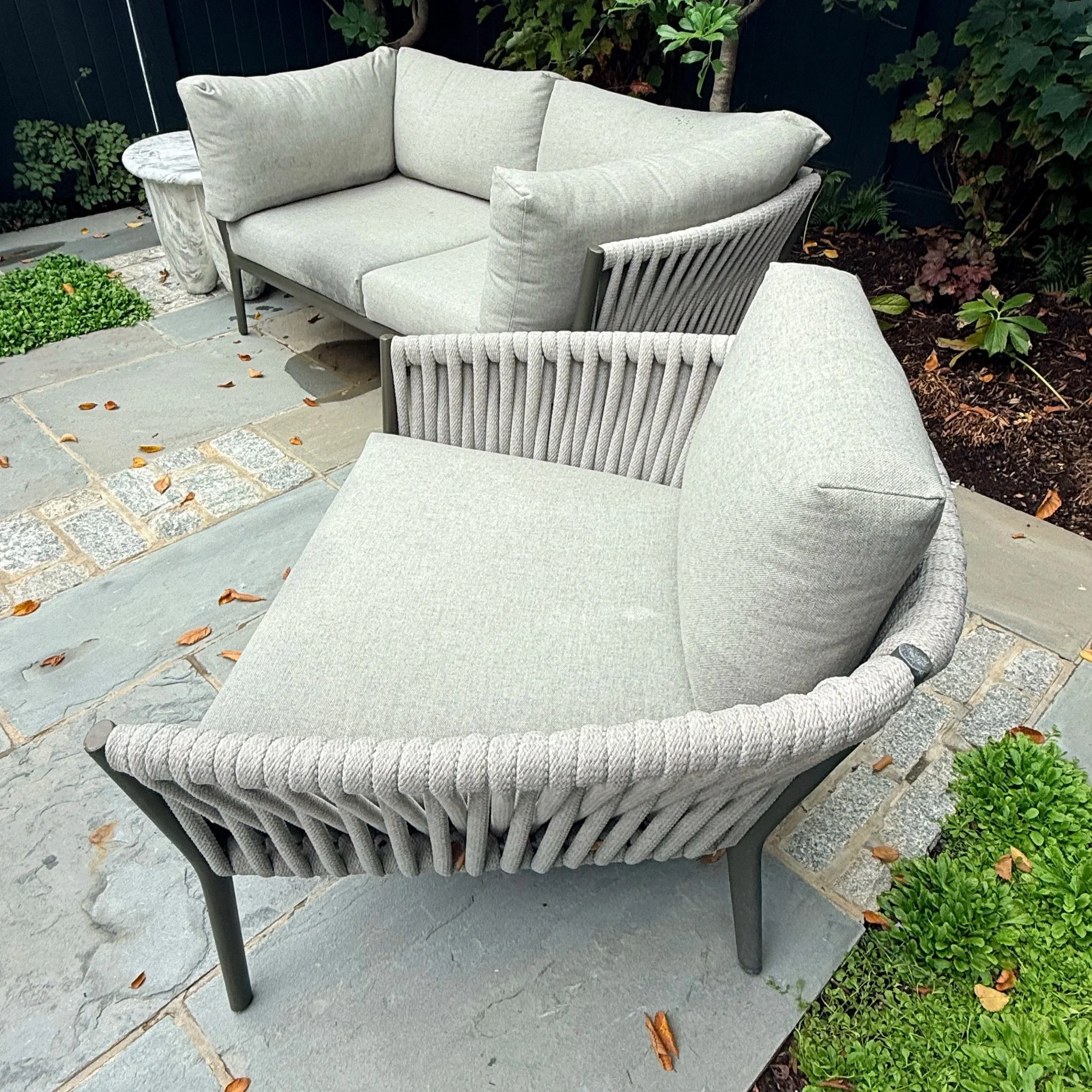 Brown Jordan H Loveseat & Chair Set