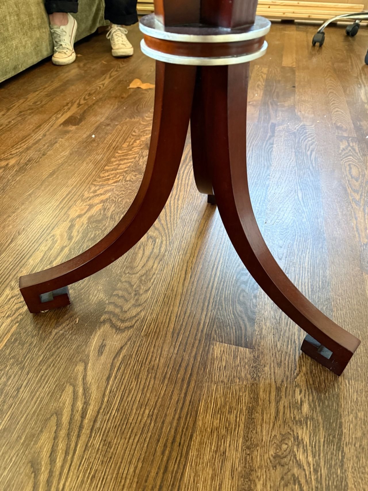 pedestal 3.jpeg