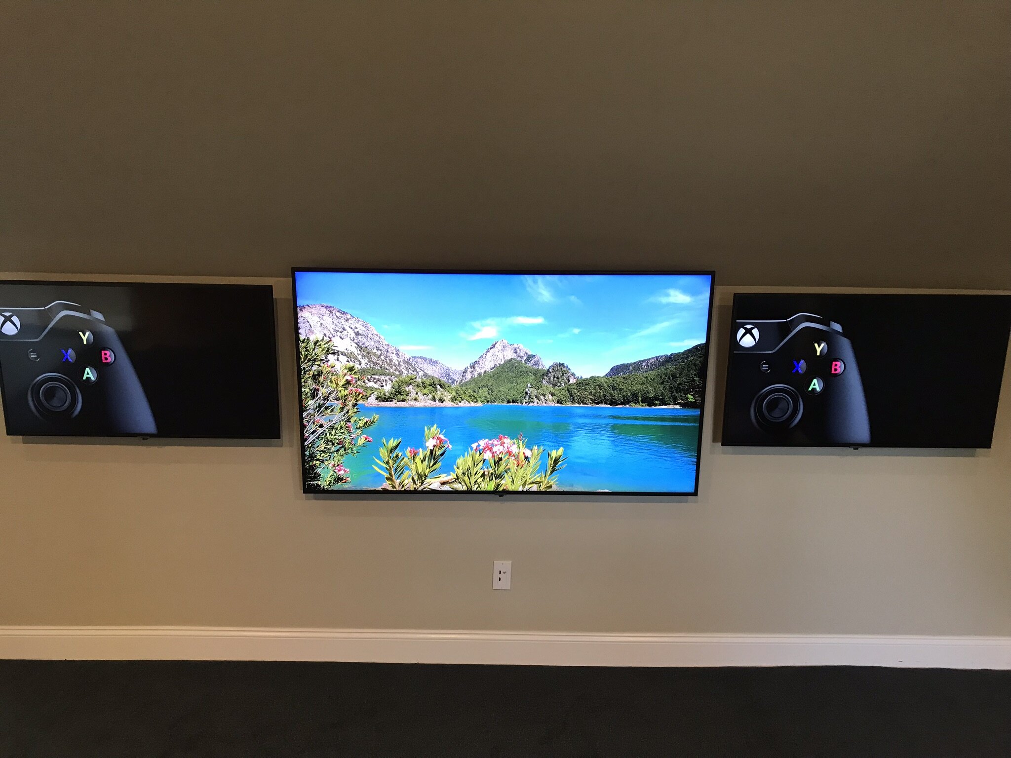 Teen Hangout Room: 3 screen gaming / streaming system (Armonk, NY)