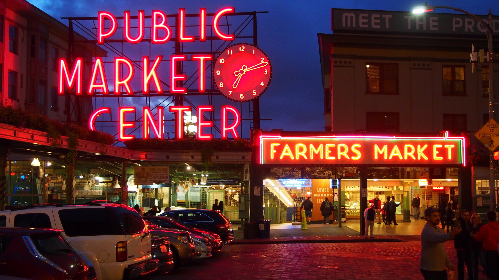 OCT 2017: Farmers Market or Street Fair