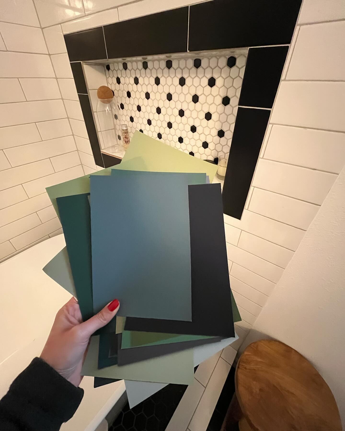 Just a libra here trying to pick out a paint color! 🎨🧑🏻&zwj;🎨
Loving these @houseofhackney paint samples! 

#pinkpueblodesigns #houseofhackney #paintsamples #libra