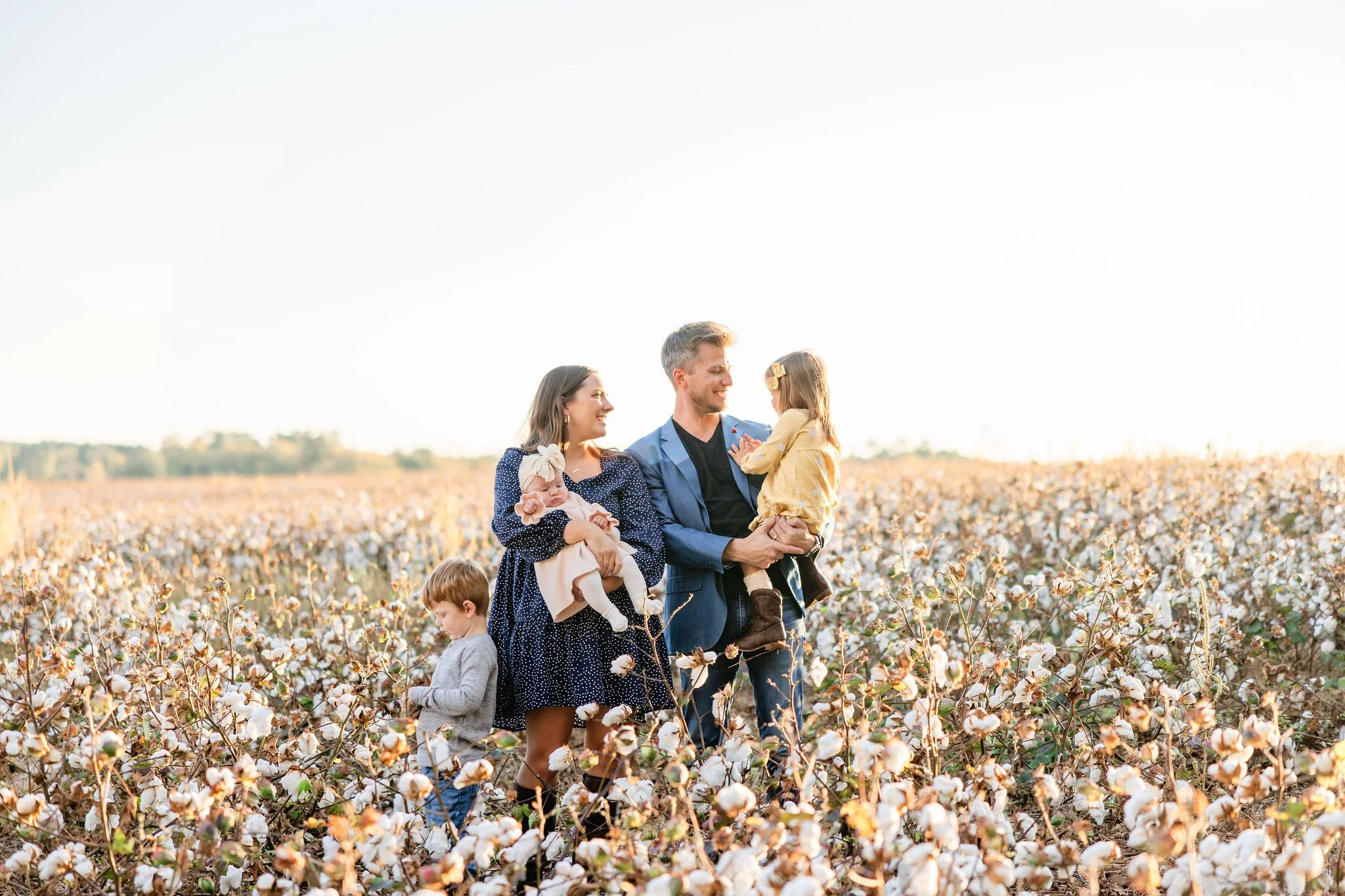Fall2023FamilyCottonFields-6259.JPG