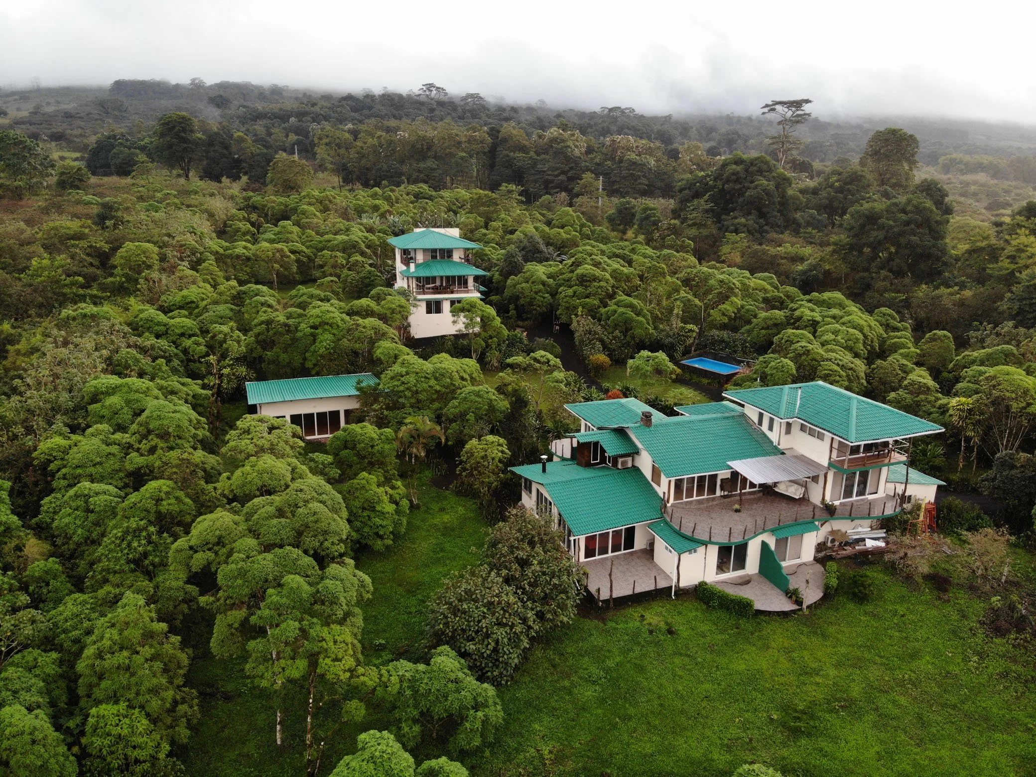 galapagos hotel 3.jpg