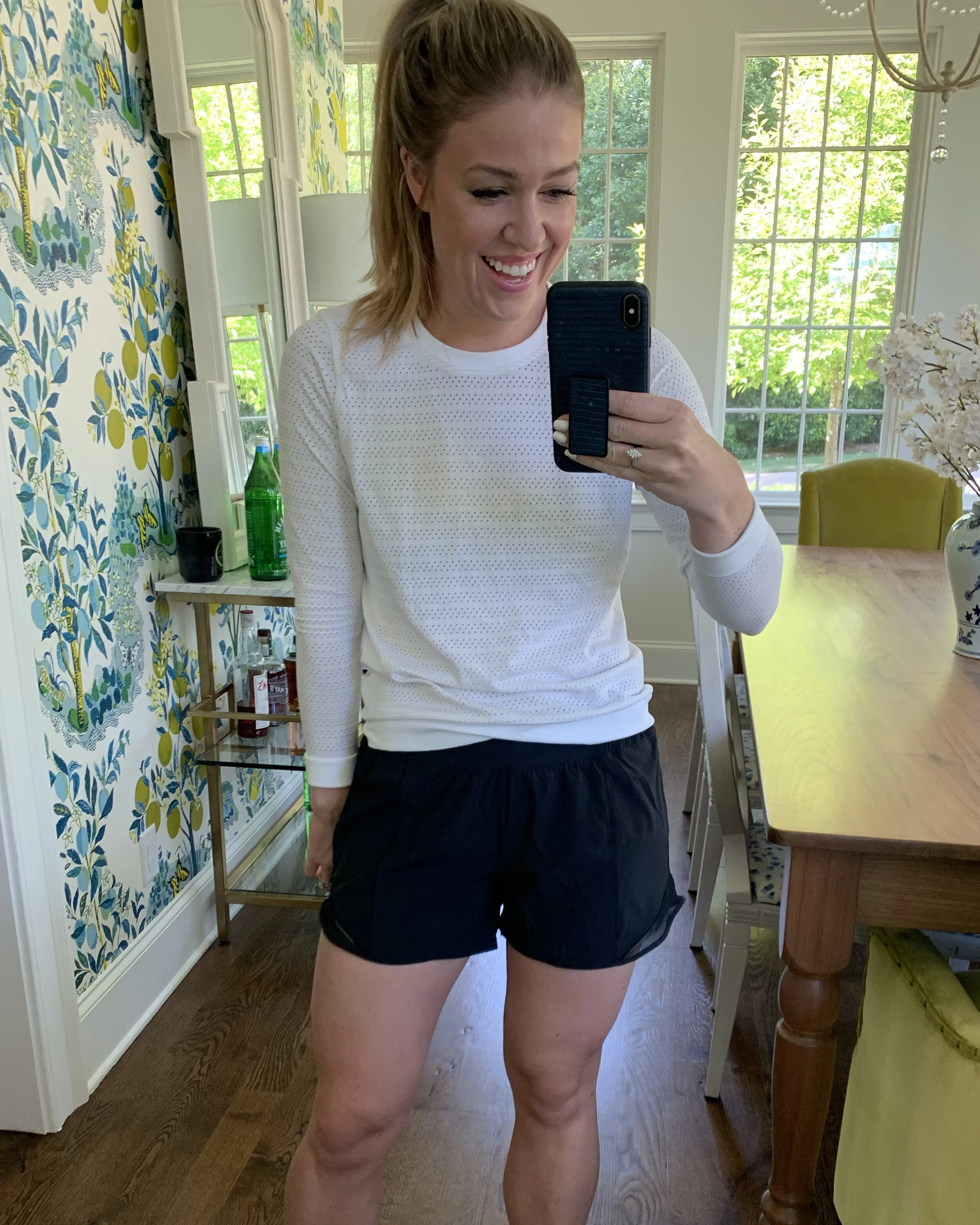 lululemon hotty hot short high rise