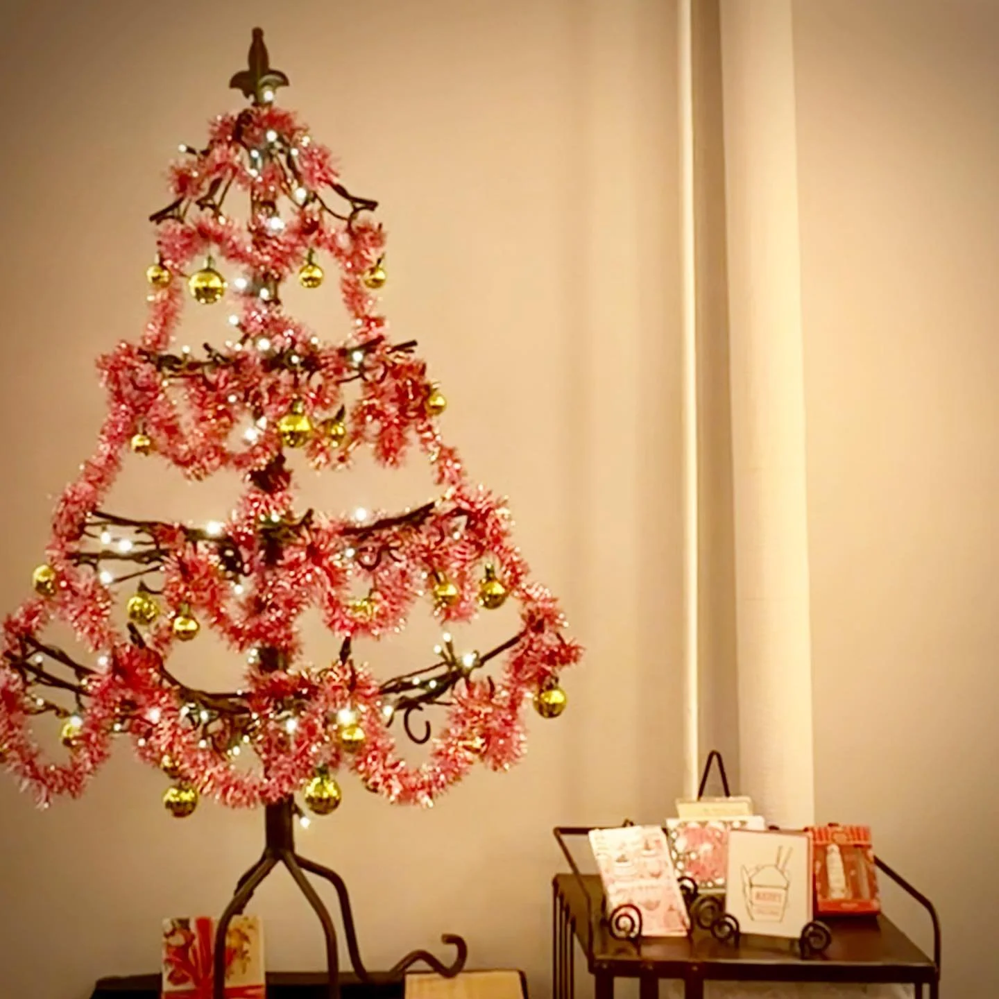 Need a last-minute gift? Florodora is OPEN until 3pm today on Christmas Eve.