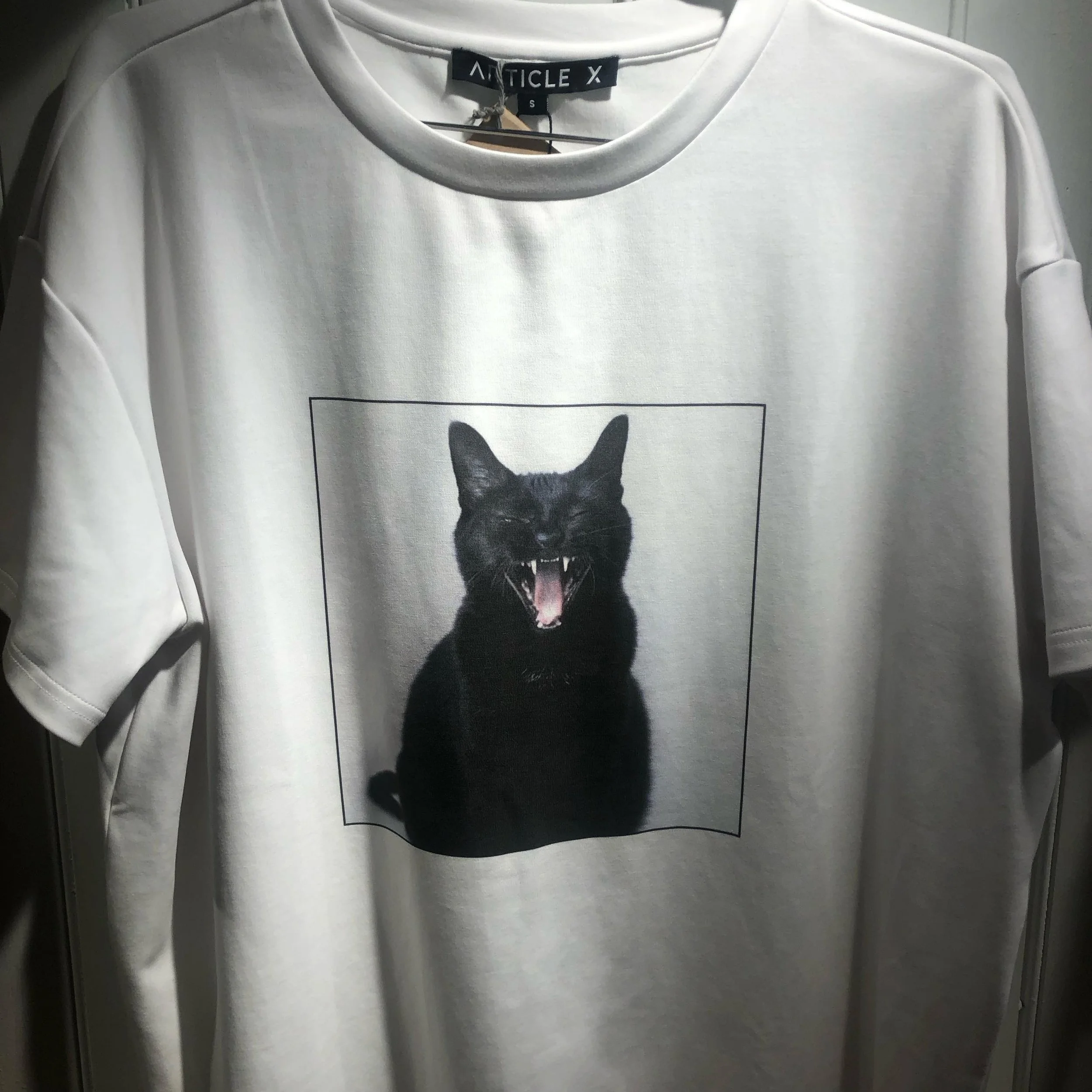 Feelings tee.