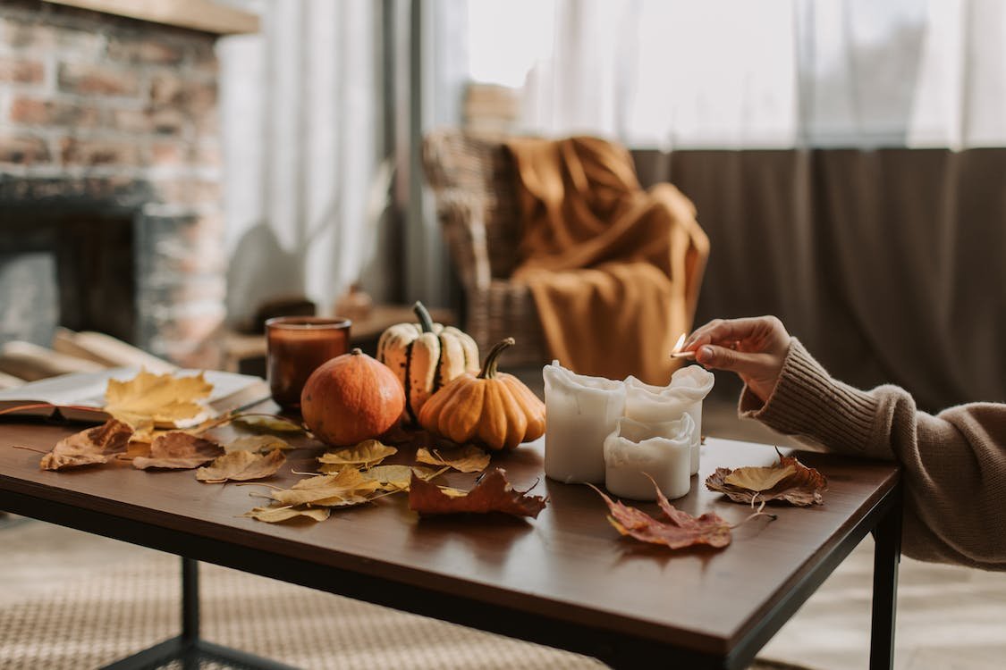 Simple Tips for Decorating your Apartment for Fall
