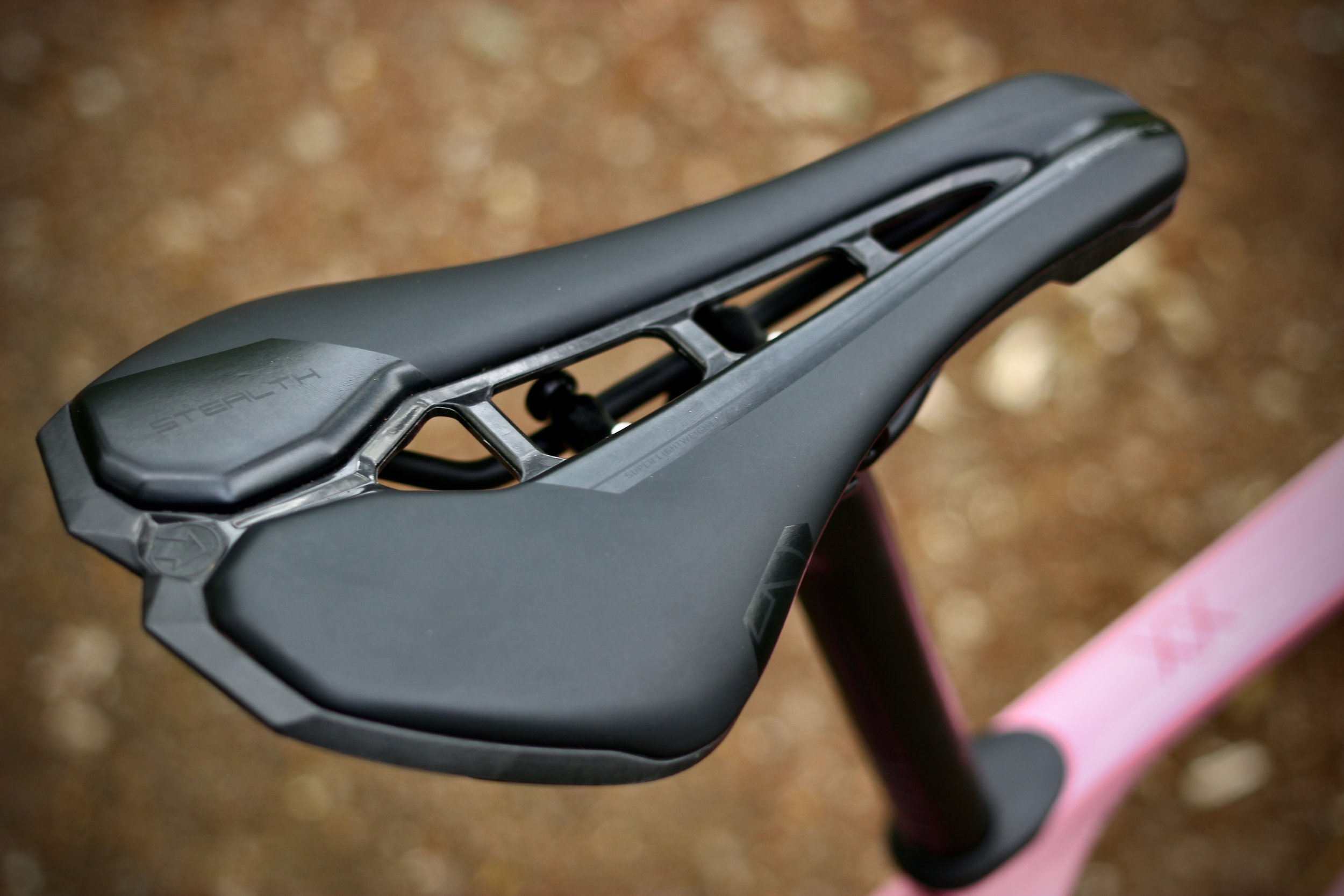 forwards_cycling_xx_gravel_bike_endurance_road_bike_build_FCTRY_pink_full_res_high_030.jpeg