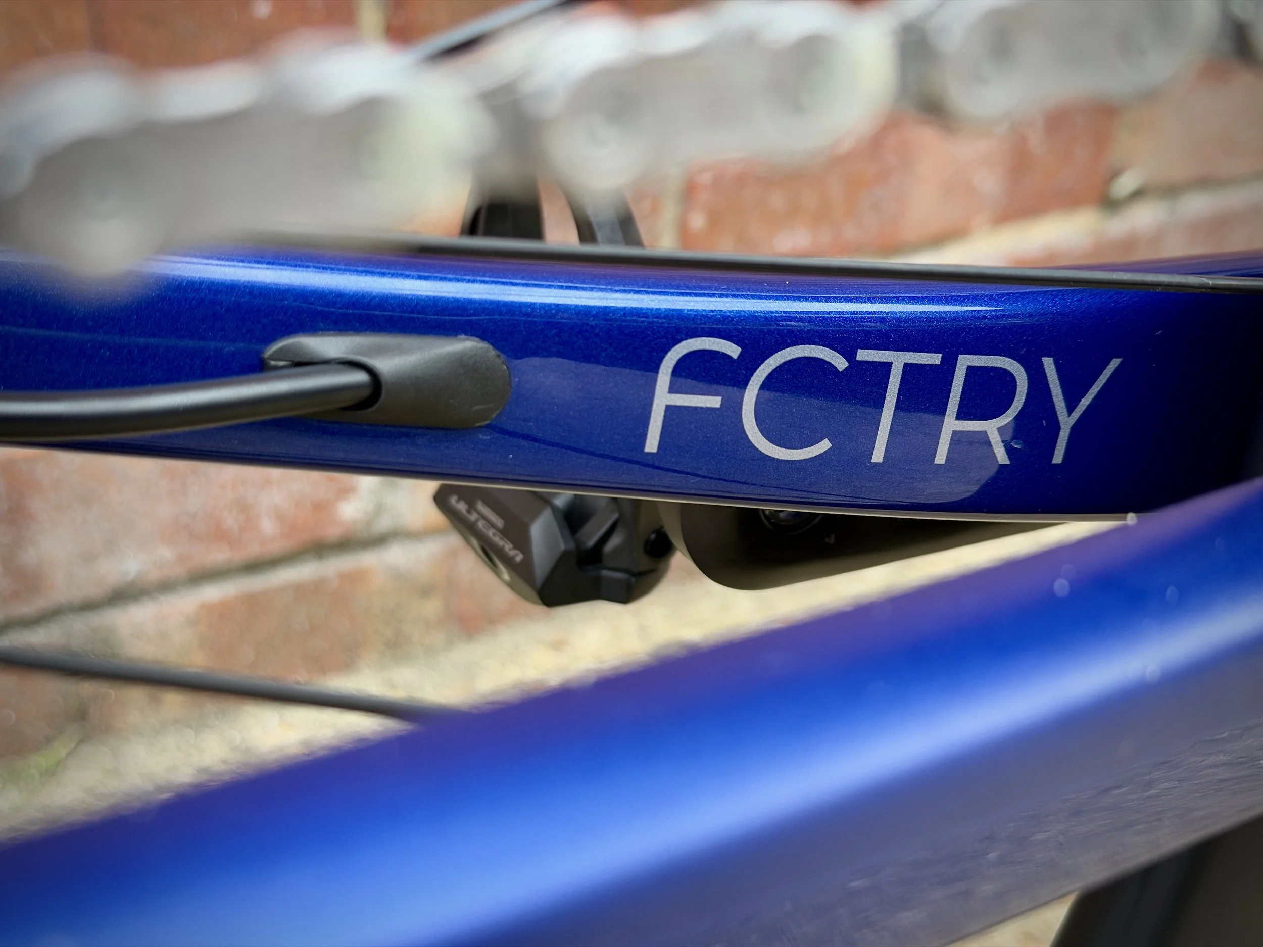 forwards_cycling_one_evo_fctry_custom_road_bike_metallic_blue_017.jpeg