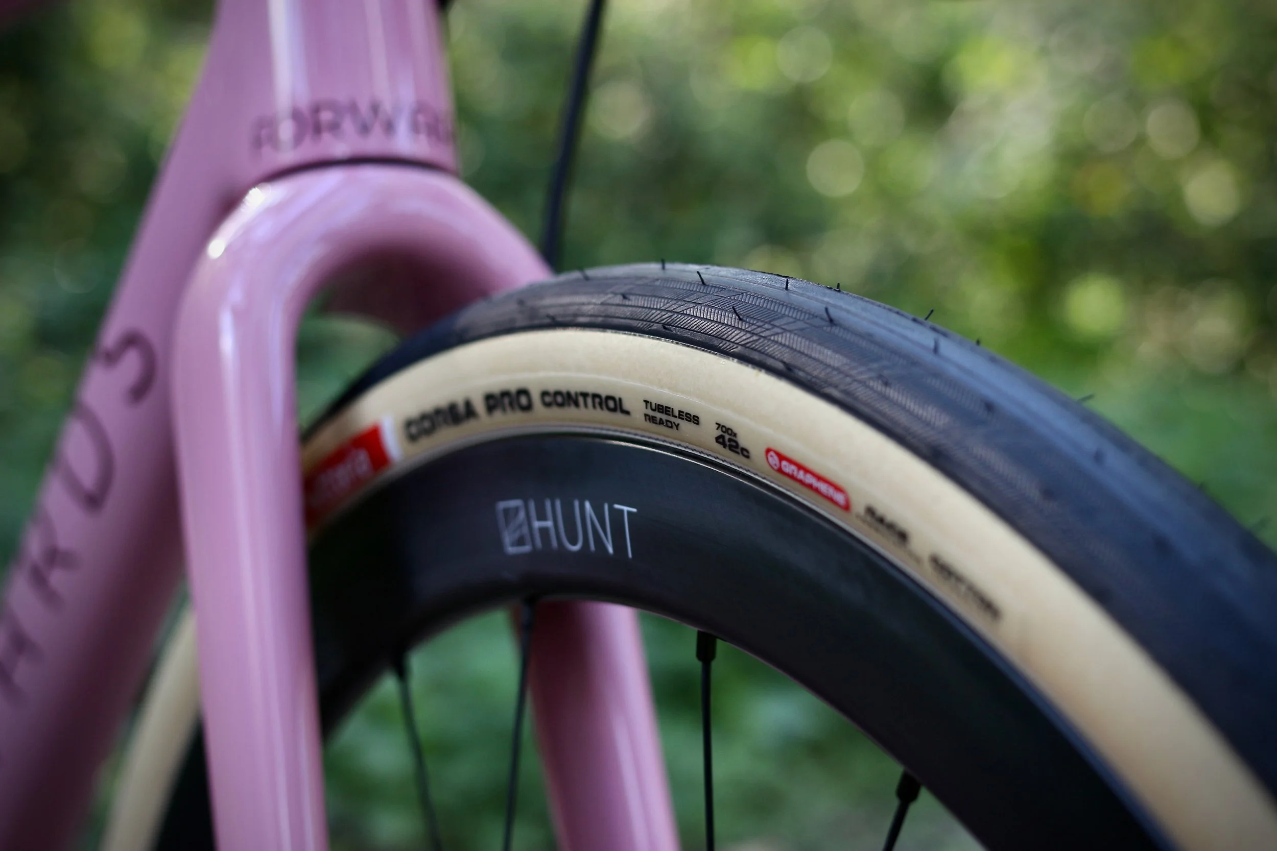 forwards_cycling_xx_gravel_bike_endurance_road_bike_build_FCTRY_pink_full_res_high_corsa_pro_003.jpeg