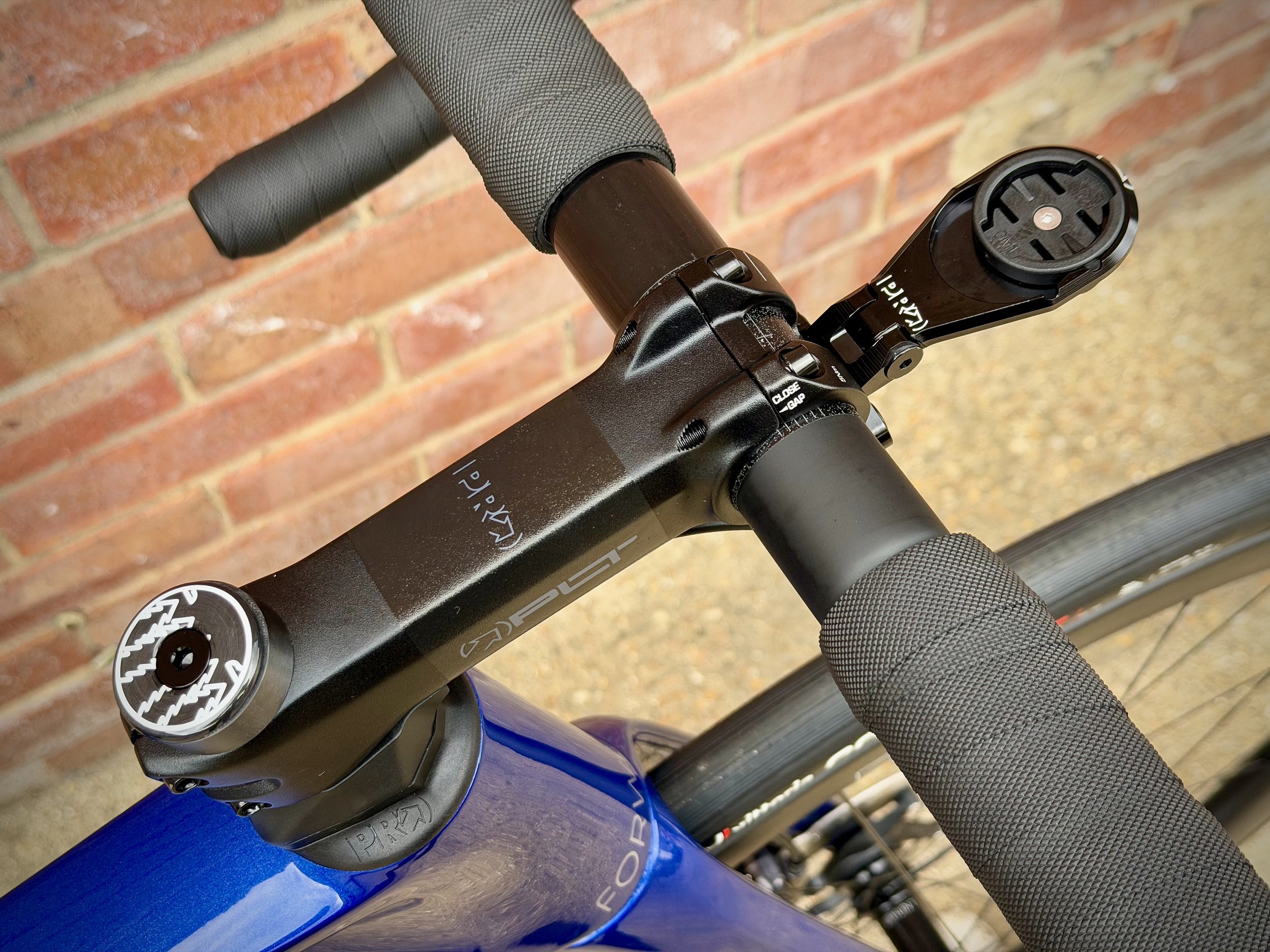 forwards_cycling_one_evo_fctry_custom_road_bike_metallic_blue_014.jpeg
