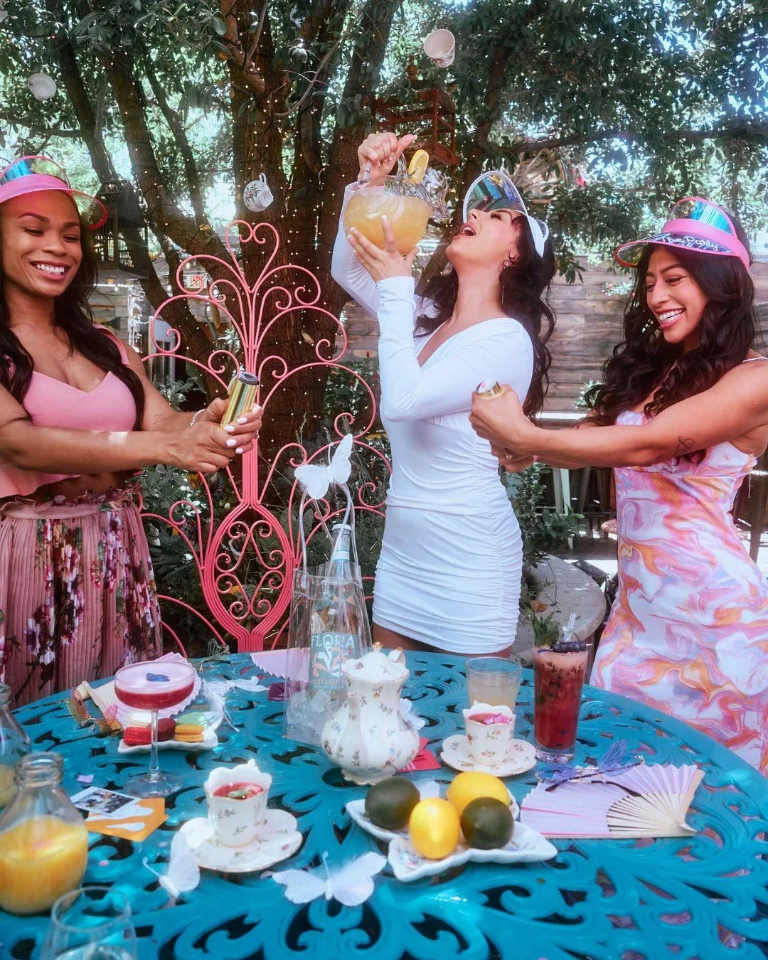 Celebrate #NationalVodkaDay with our Lemonade Stand &mdash; a refreshing cocktail made with vodka, passionfruit, lavender, and fresh lemon juice 🍋

Perfect for sharing, it serves up to four and is exclusively available at Park on Fremont in Downtown