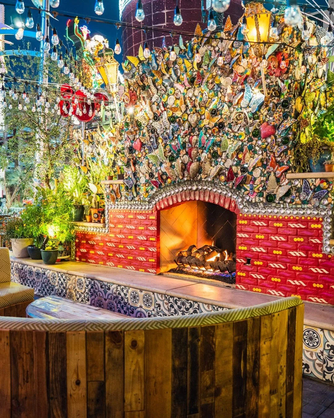 It&rsquo;s 65&deg; and sunny&mdash;the perfect excuse to grab a beer, a burger, and a seat by the fireplace. 🍔🍺