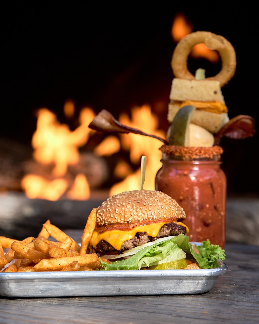 Sundays are for Bloodys &amp; Burgers. 🍔🍹

Join us every Sunday for $25 bottomless Bloodys, mimosas, or micheladas.