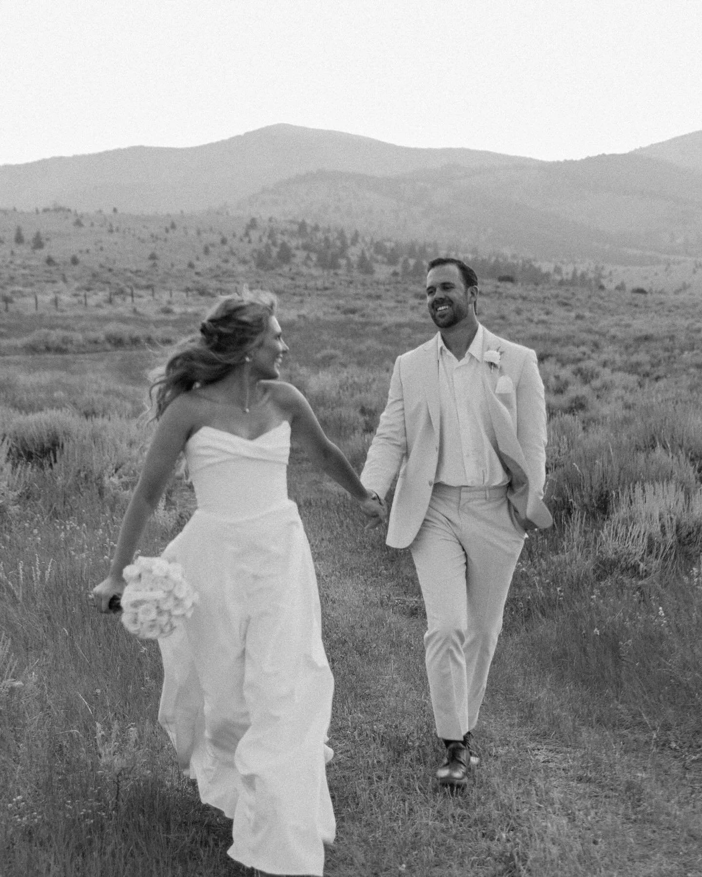 MR &amp; MRS NEHRING ❤️&zwj;🔥❤️&zwj;🔥❤️&zwj;🔥❤️&zwj;🔥❤️&zwj;🔥❤️&zwj;🔥❤️&zwj;🔥❤️&zwj;🔥

ohhhhh myyyy goshhhhhh. Best day or best day?!!! These two have the most UNREAAAAL most amazing chemistry and to say it was an HONOR to capture them on wed