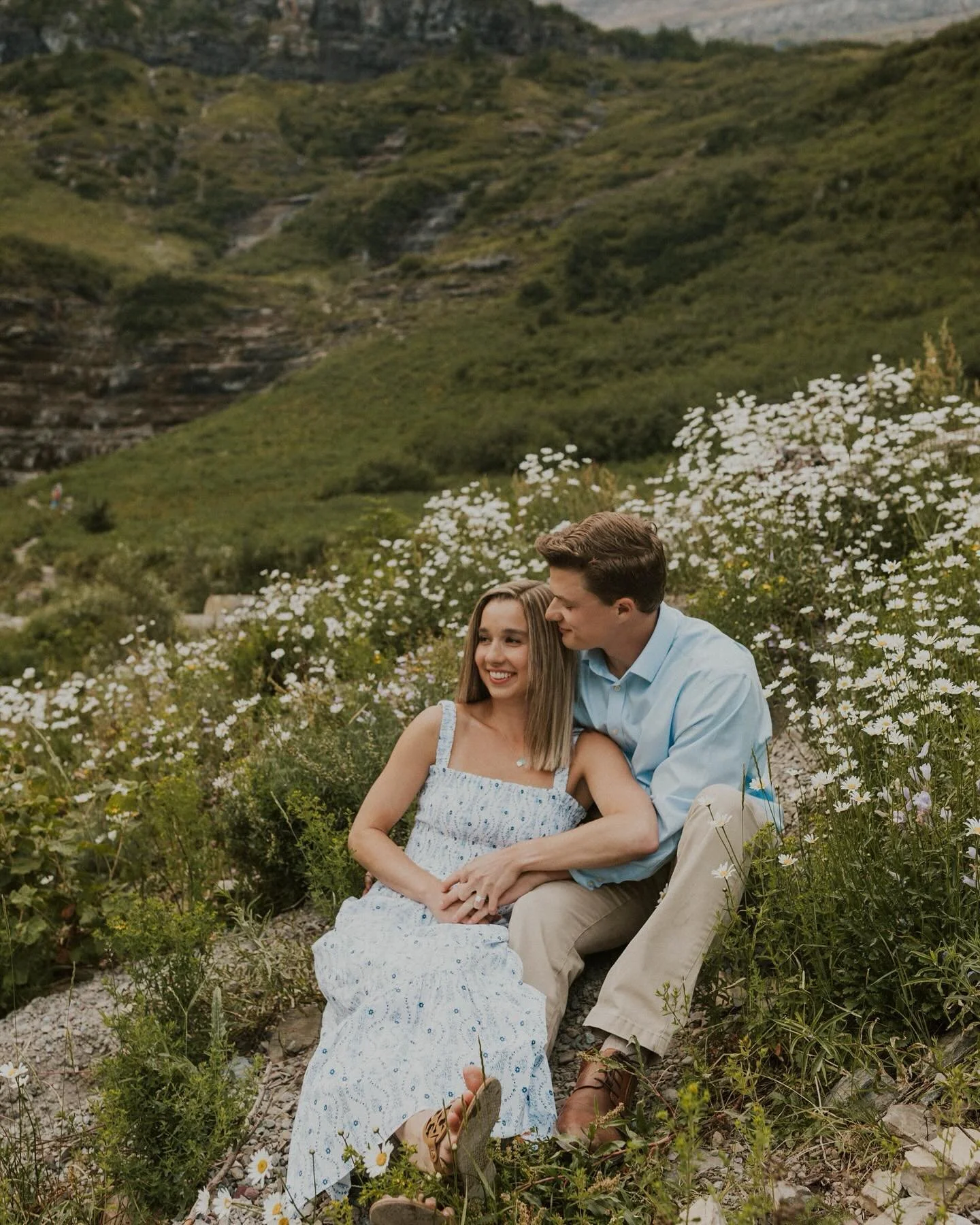 Ur kidding me?!!! 😭😭😭😭

These two and their love was SO AMAZING!!! Eeeep we love our ppl!!!! 

#glaciernationalpark #glacierparkelopementphotographer #glacierpark #glaciernps #glacierengagementphotographer #glacierparkwedding #obsessed