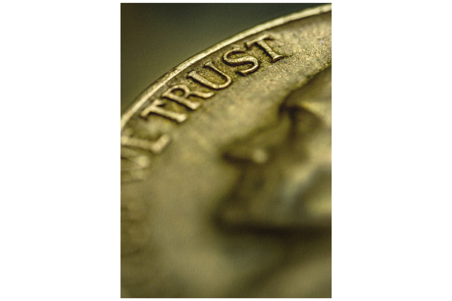 Erosion of Trust on a Quarter - Rodrigo Ojeda - fotos para arte