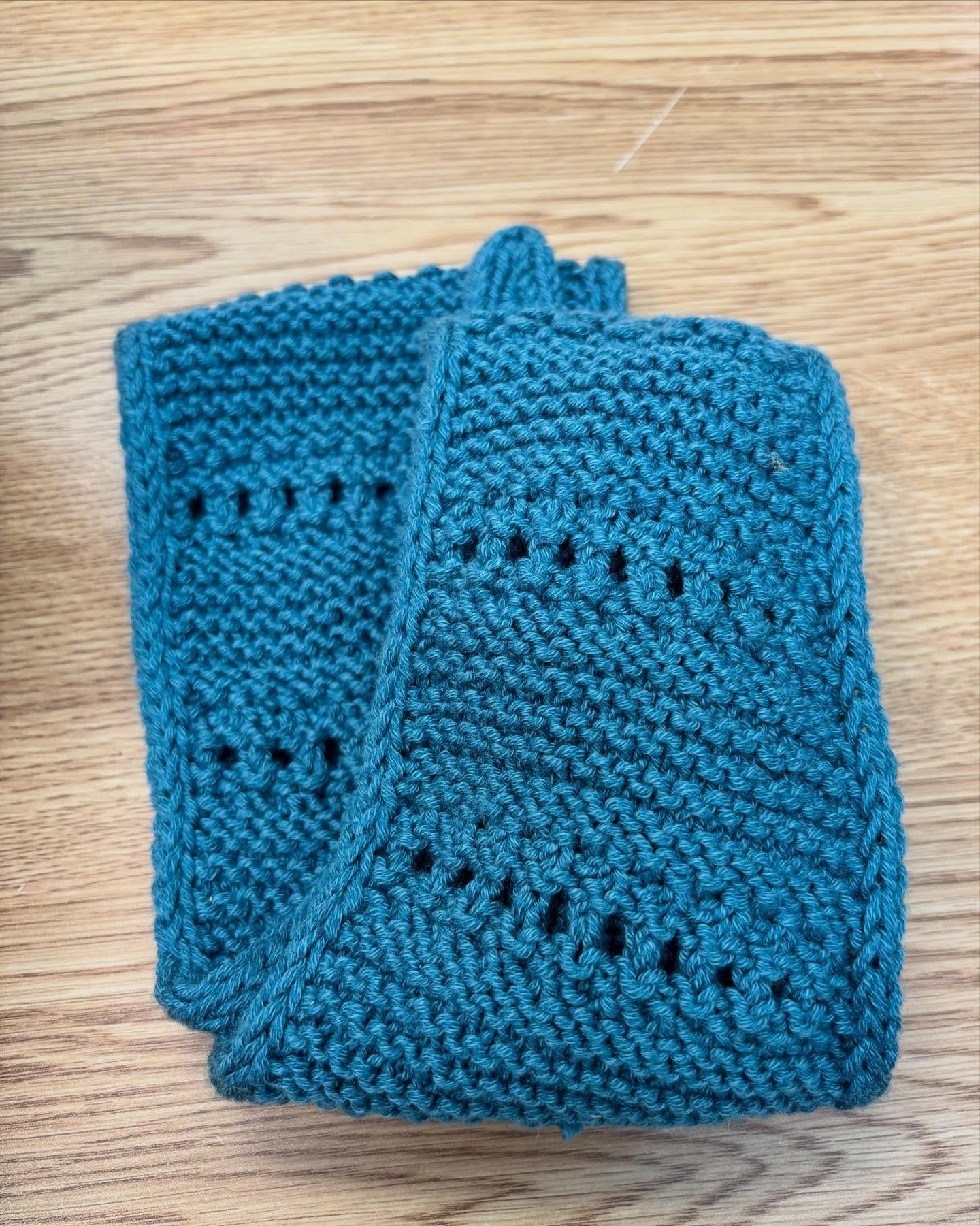 Last chance for this cute scarf?  Anyone missing this?  It was found right after Christmas in Cashmere on December 6th?  Call or text the chamber number to get back!  509-782-7404! 

#lostandfound #lostscarf #christmasincashmere #cashmerewa #discover