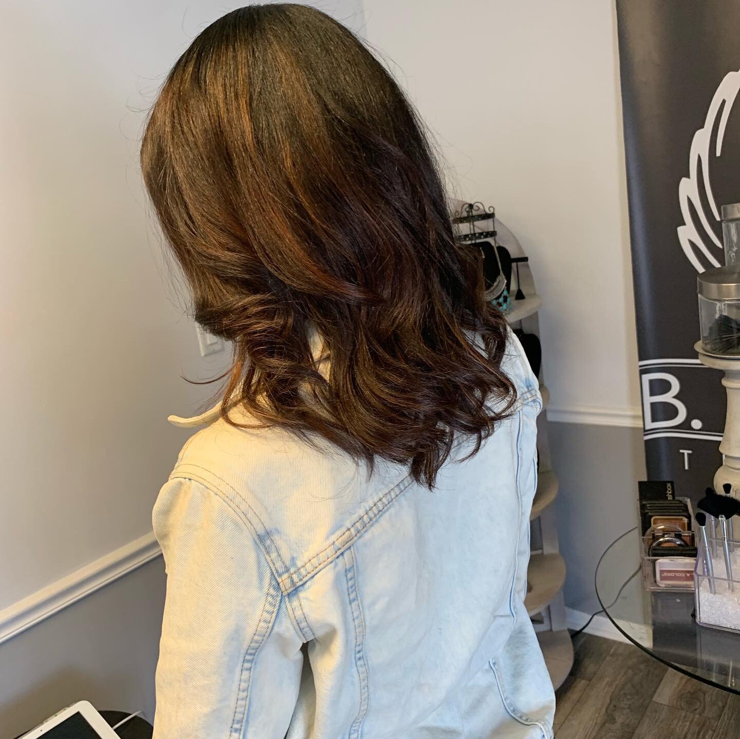 Natural Blowout with Highlights