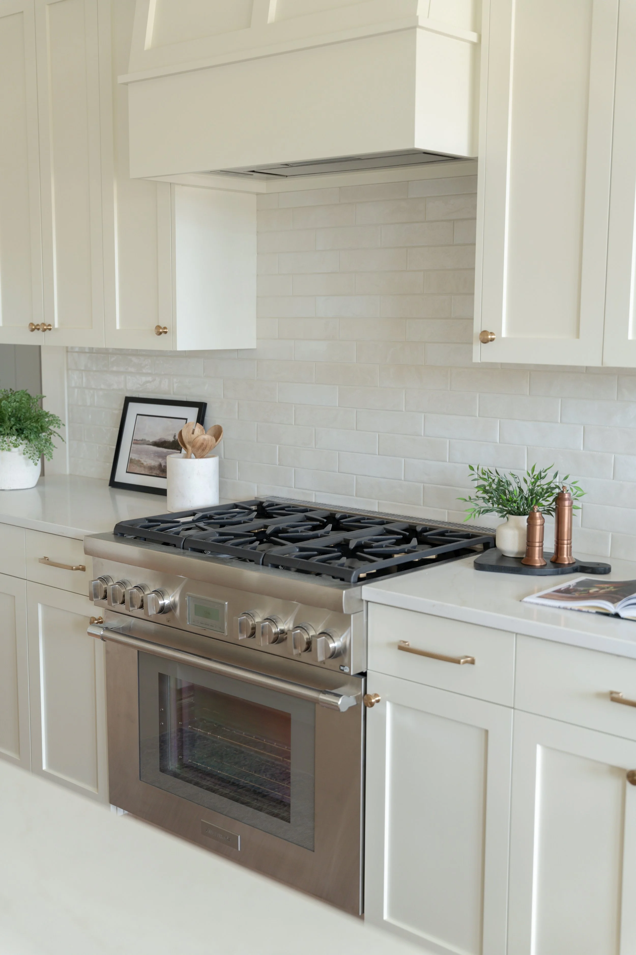 ASPEN 2_2 - kitchen details.jpg