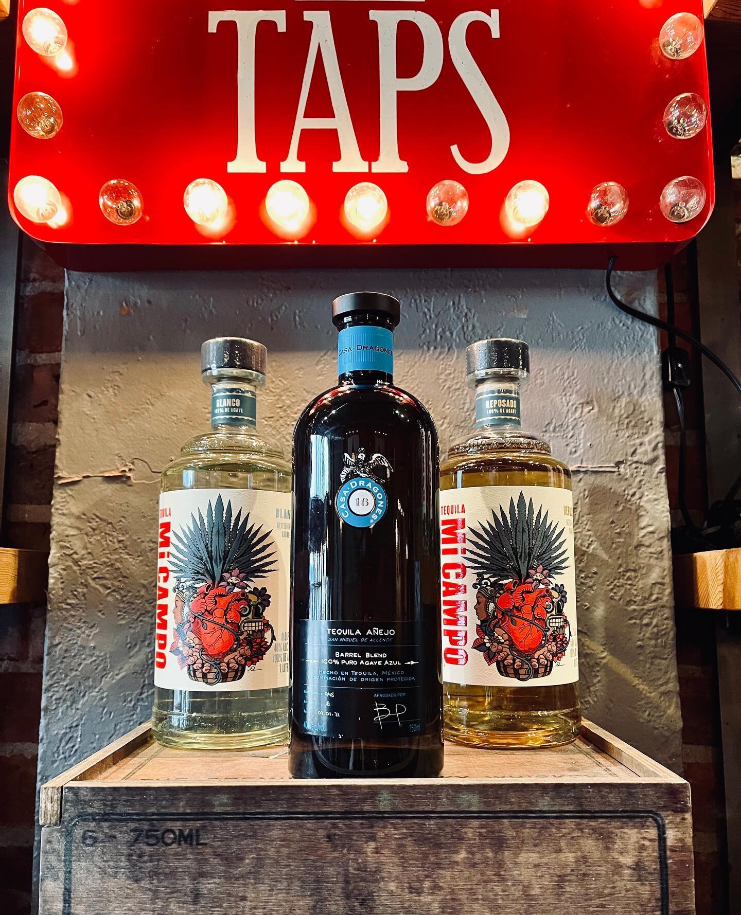 🙌🏼NEW BREAKEVEN BOTTLE🙌🏼

We are so excited to pour this incredible tequila! Please meet:
La Case de Dragones Tequila A&ntilde;ejo Barrel Blended  @casadragones! This 
Incredible brand is owned and operated by Mexico&rsquo;s first female Maestra 
