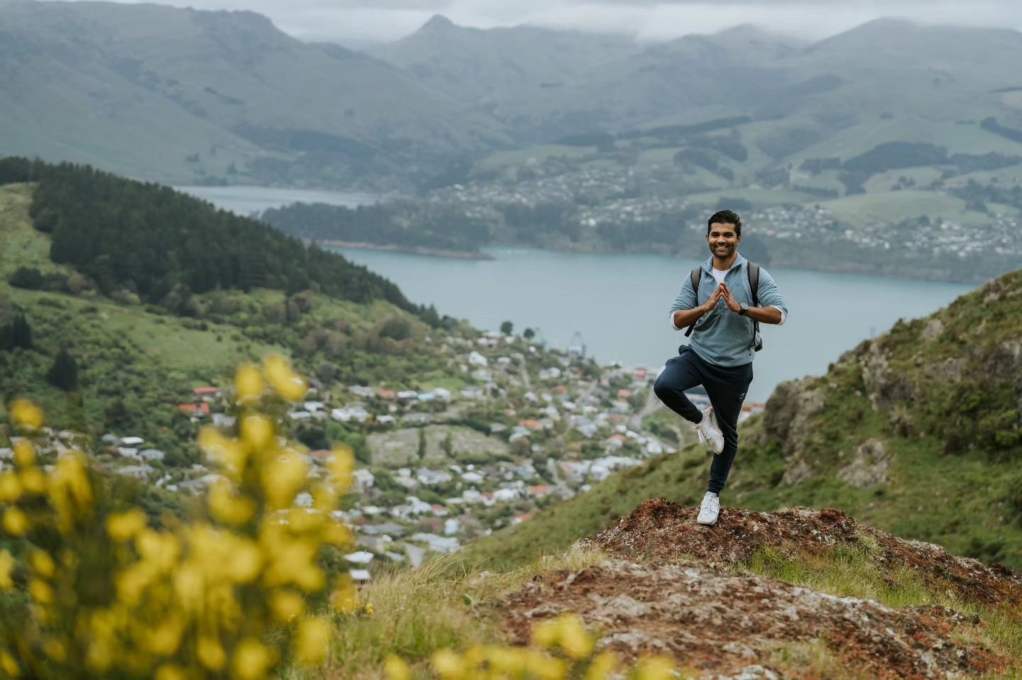 Christchurch Saga: Day 1, Thrill #2 🌟 

Namaskar Fam 🙏🏽

Here's the highlights of my 2nd adventure from my 1st day in Christchurch 🙂

I did this adventure right after exploring Lyttleton Saturday Market and this fun hike took me around 40 minutes