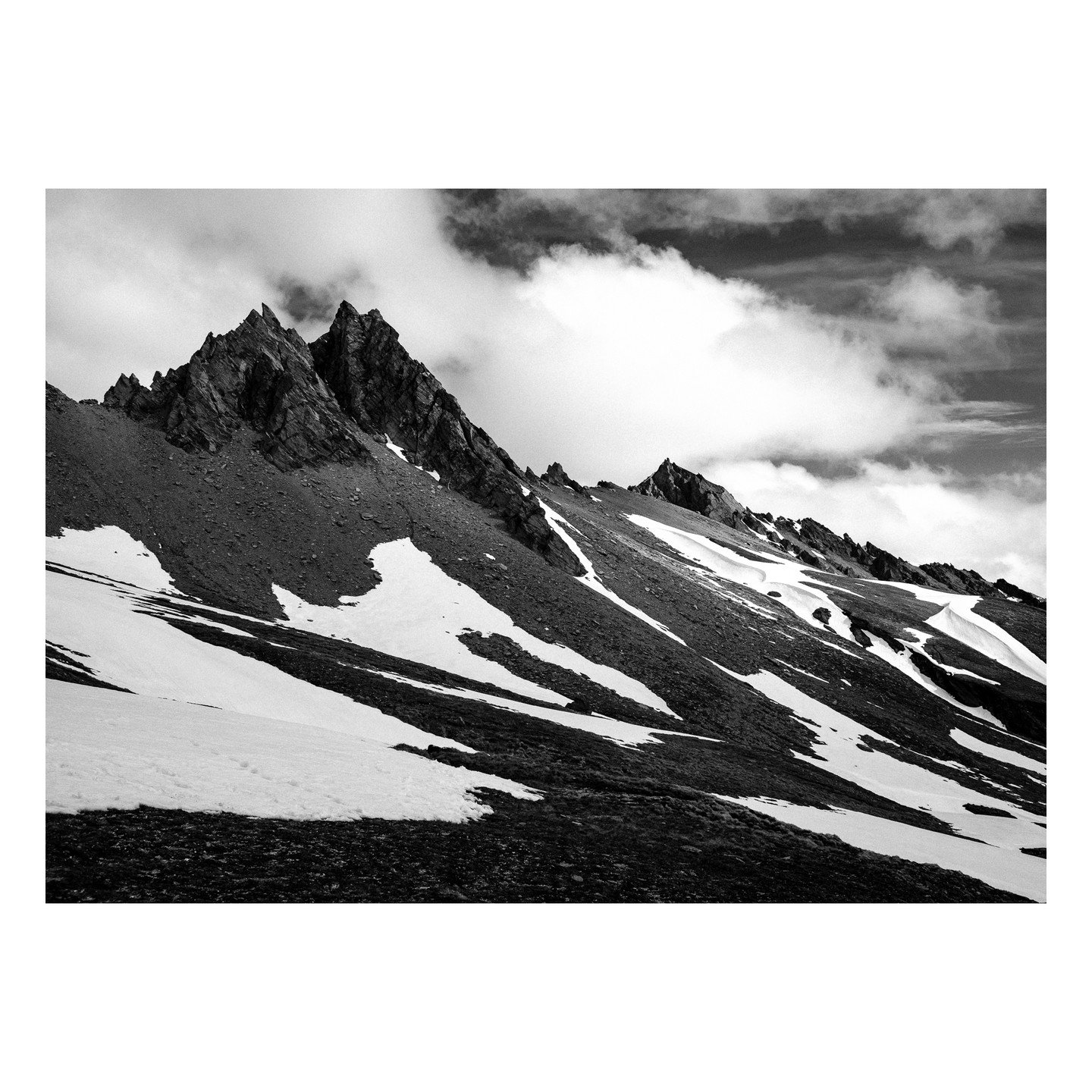 Summer snow, Southern Alps.
.
.
.
#mountains #landscapephotography #fujixseries #x100v #snow #backcountry #blackandwhite #noiretblanc #paysage #bnw #monochrome #landscape #blackandwhitelandscape
@fujifilmxseriesnz