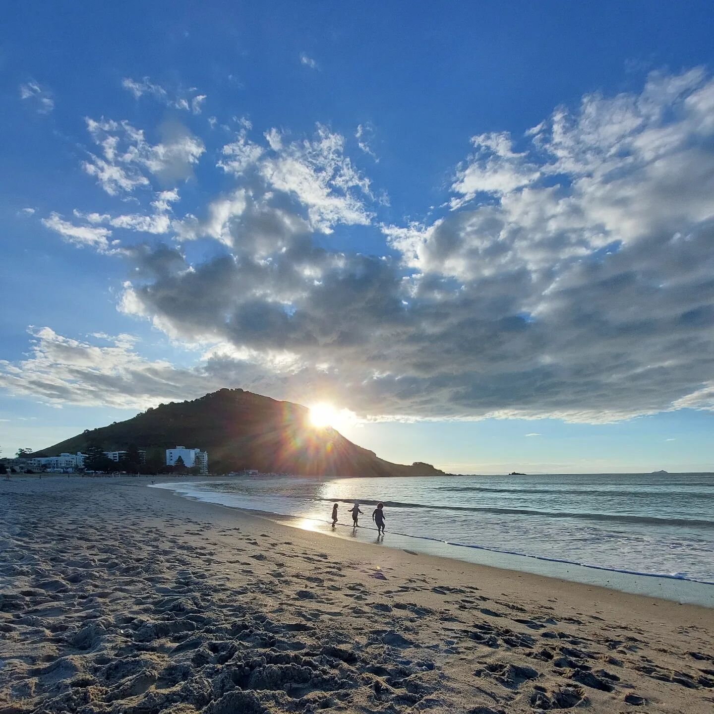 Evening beach hangs, such a wonderful way to round off the long weekend!