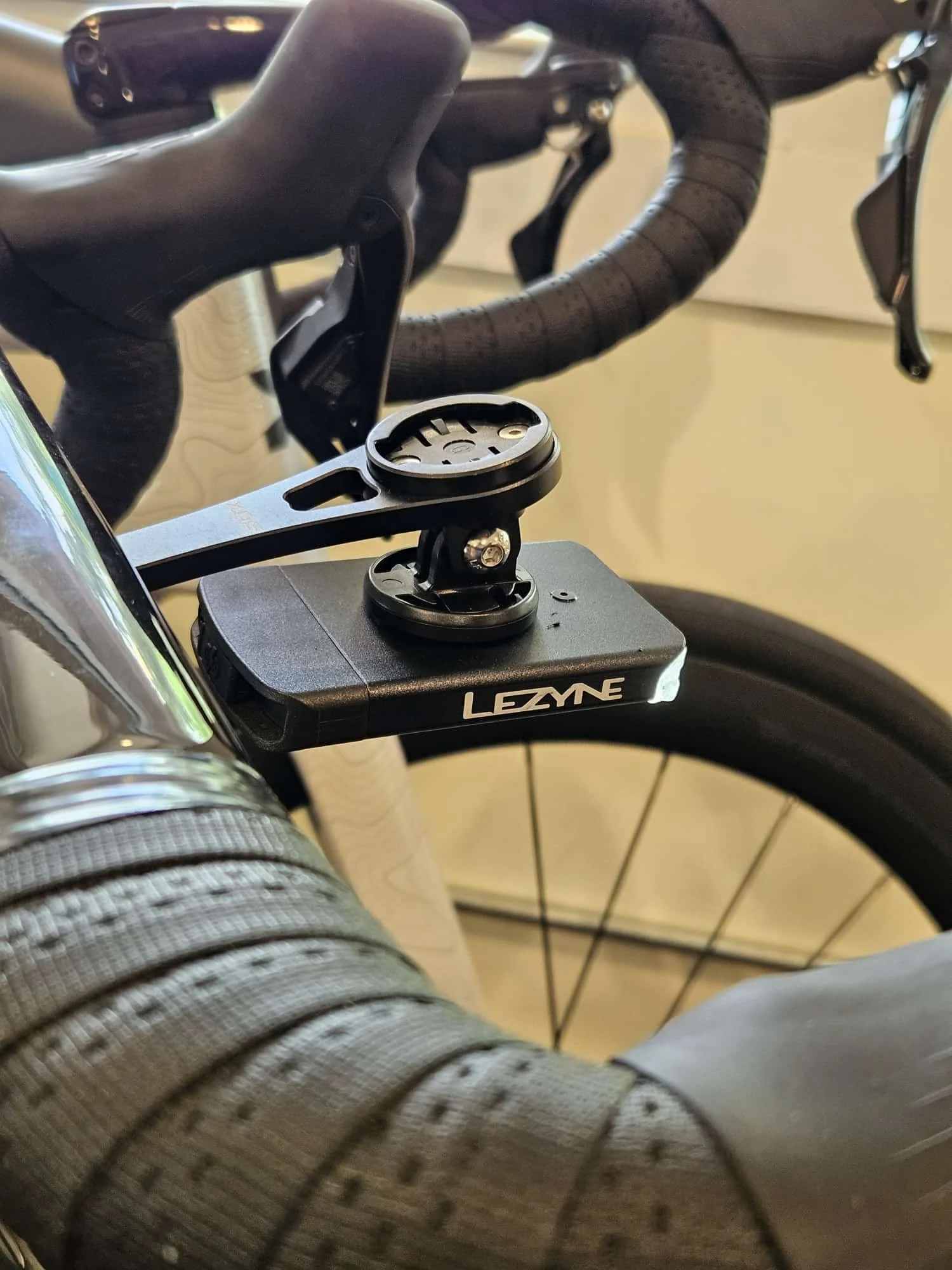 Lezyne Road Drive 500 Slim Front Bike Light mounts beneath Computer Mount