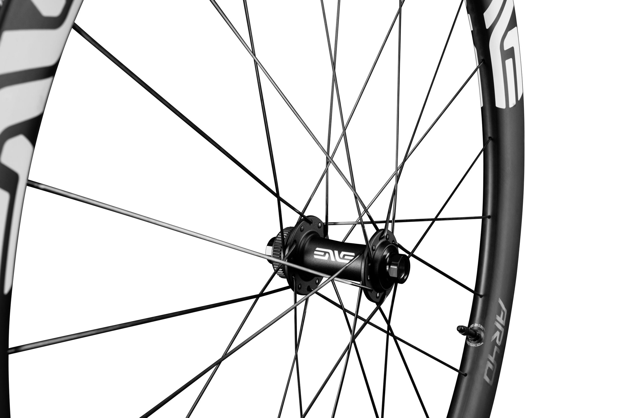 ENVE-AR40-Wheel-Low-Res-White-4493.jpg