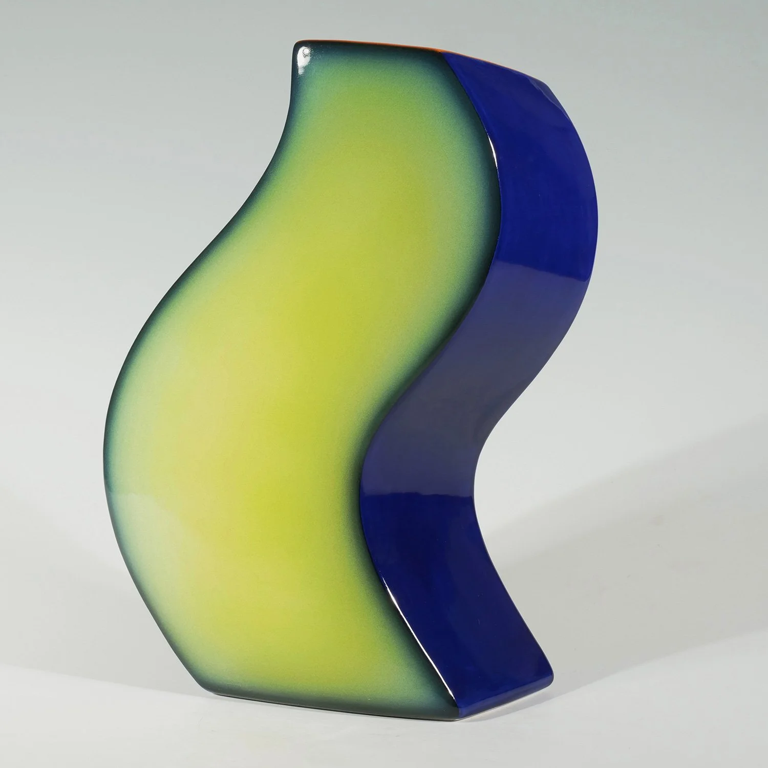S-Vase---Green-5.jpg