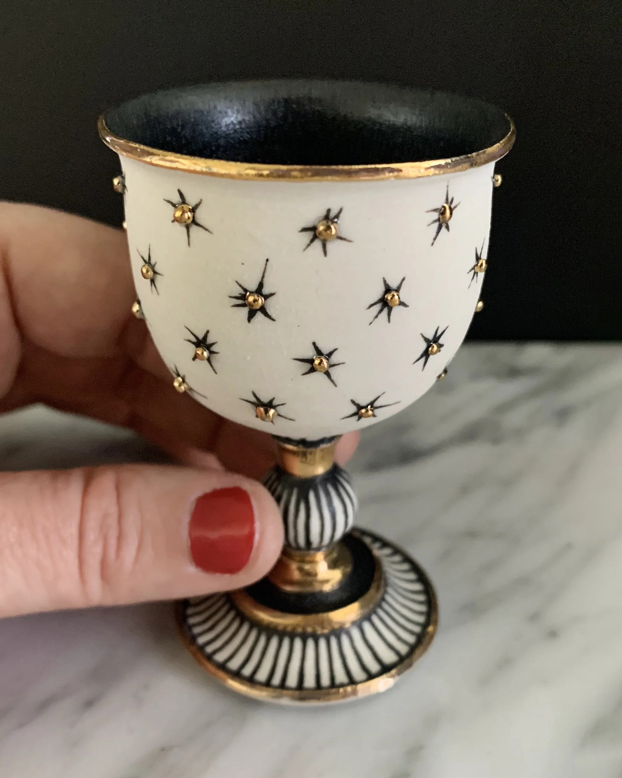 button goblet hand.JPG