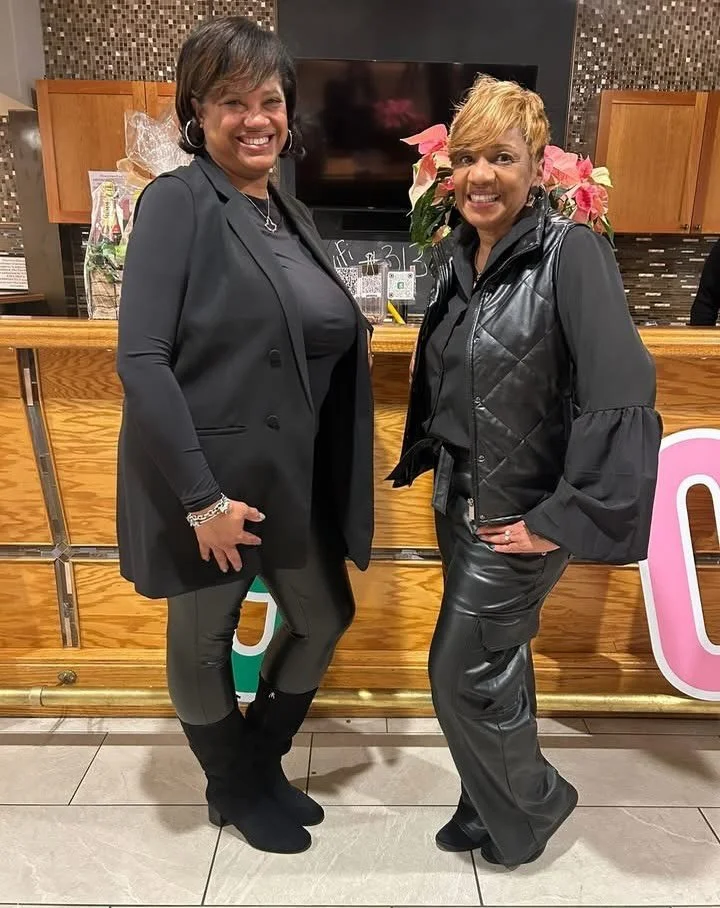 The All Black Affair hosted by Theta Pi Omega Chapter of Alpha Kappa Alpha Sorority, Inc., was the 💣🖤! Special thanks to everyone who came out, donated, and danced the night away in support of this cause🖤 
The dance floor stayed packed all night, 