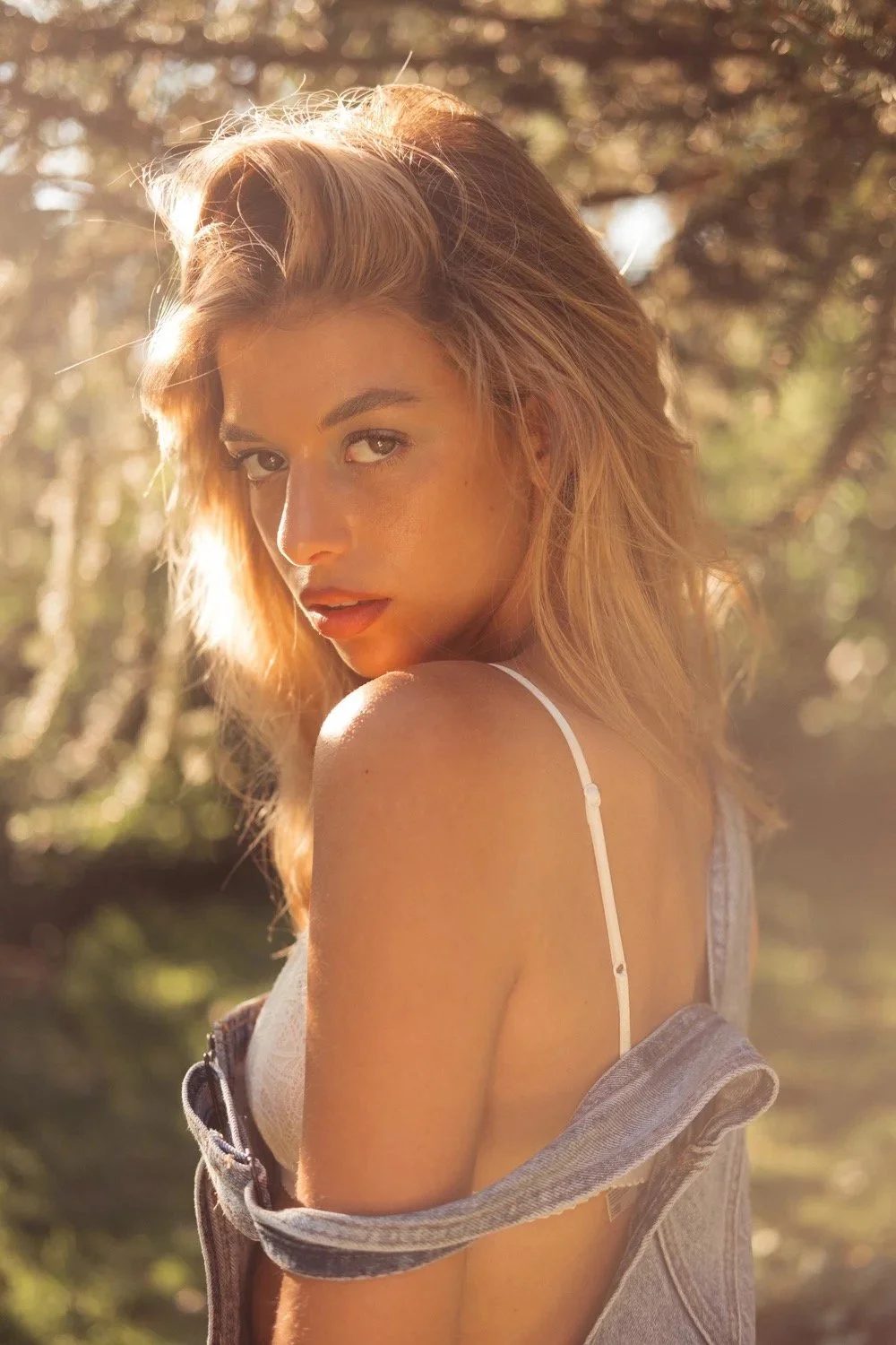 Golden hour is overrated: when should you actually take portraits?