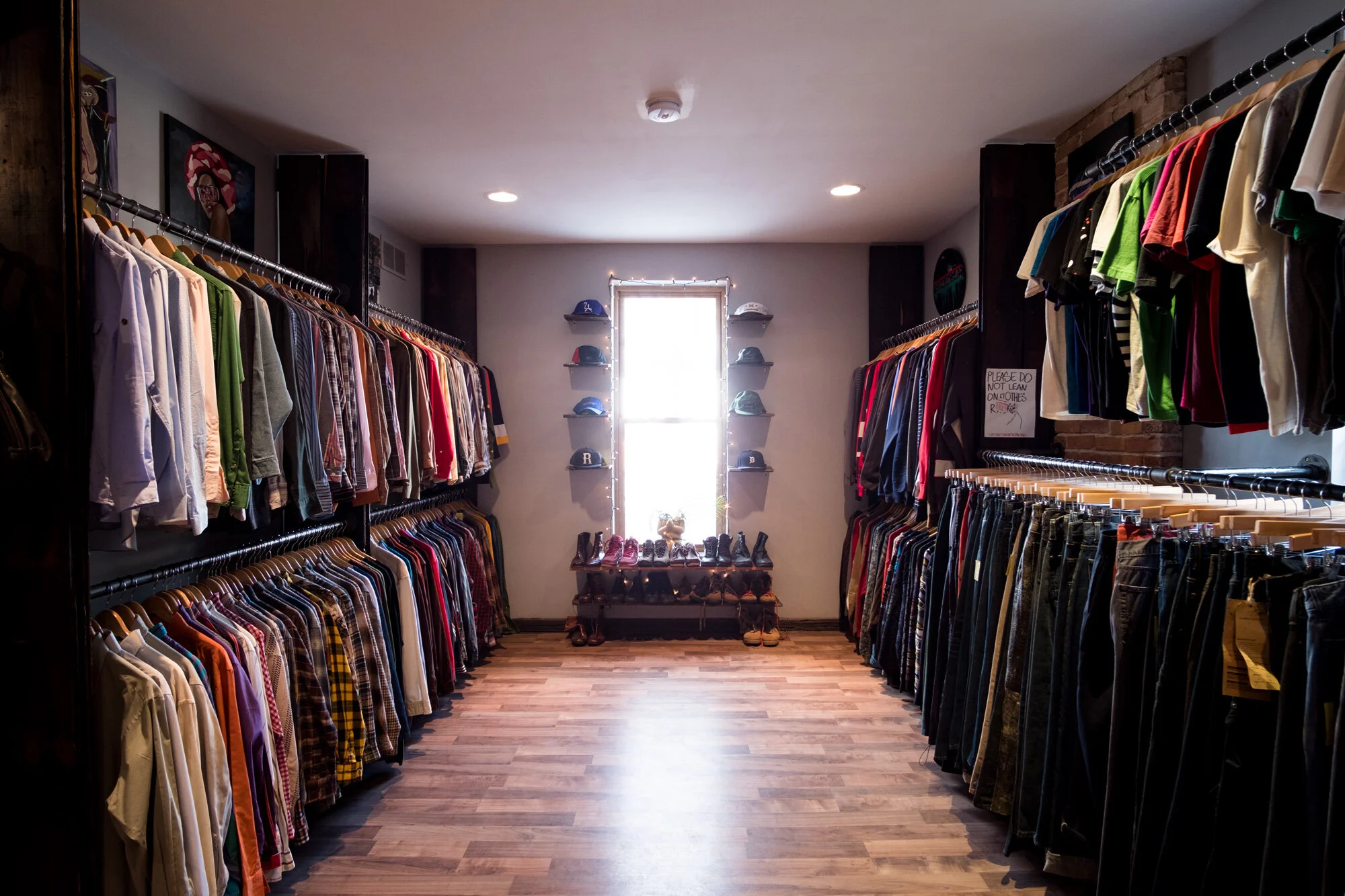 SalR_DetroitClothingCircle_120717_001.jpg