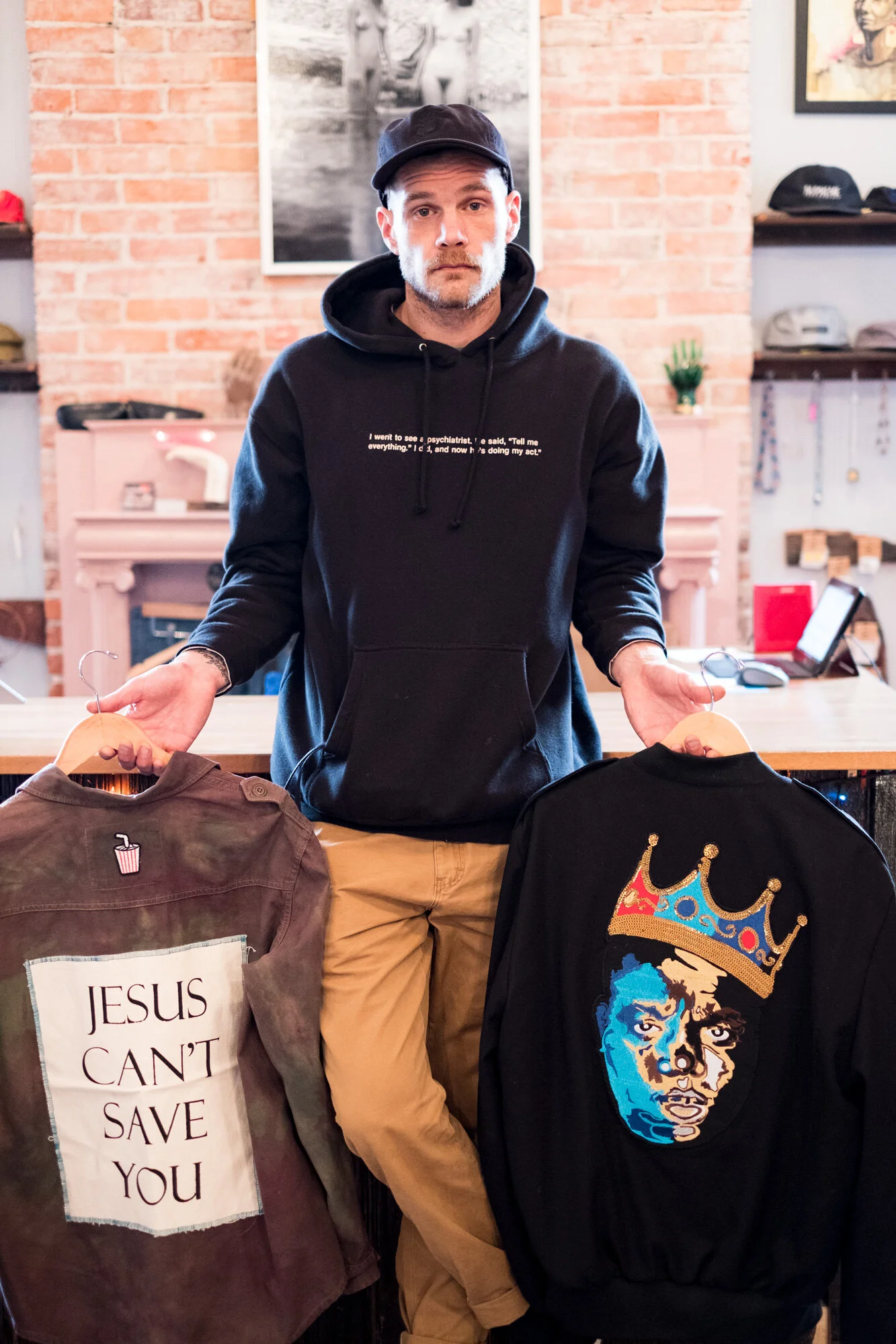 SalR_DetroitClothingCircle_120717_021.jpg